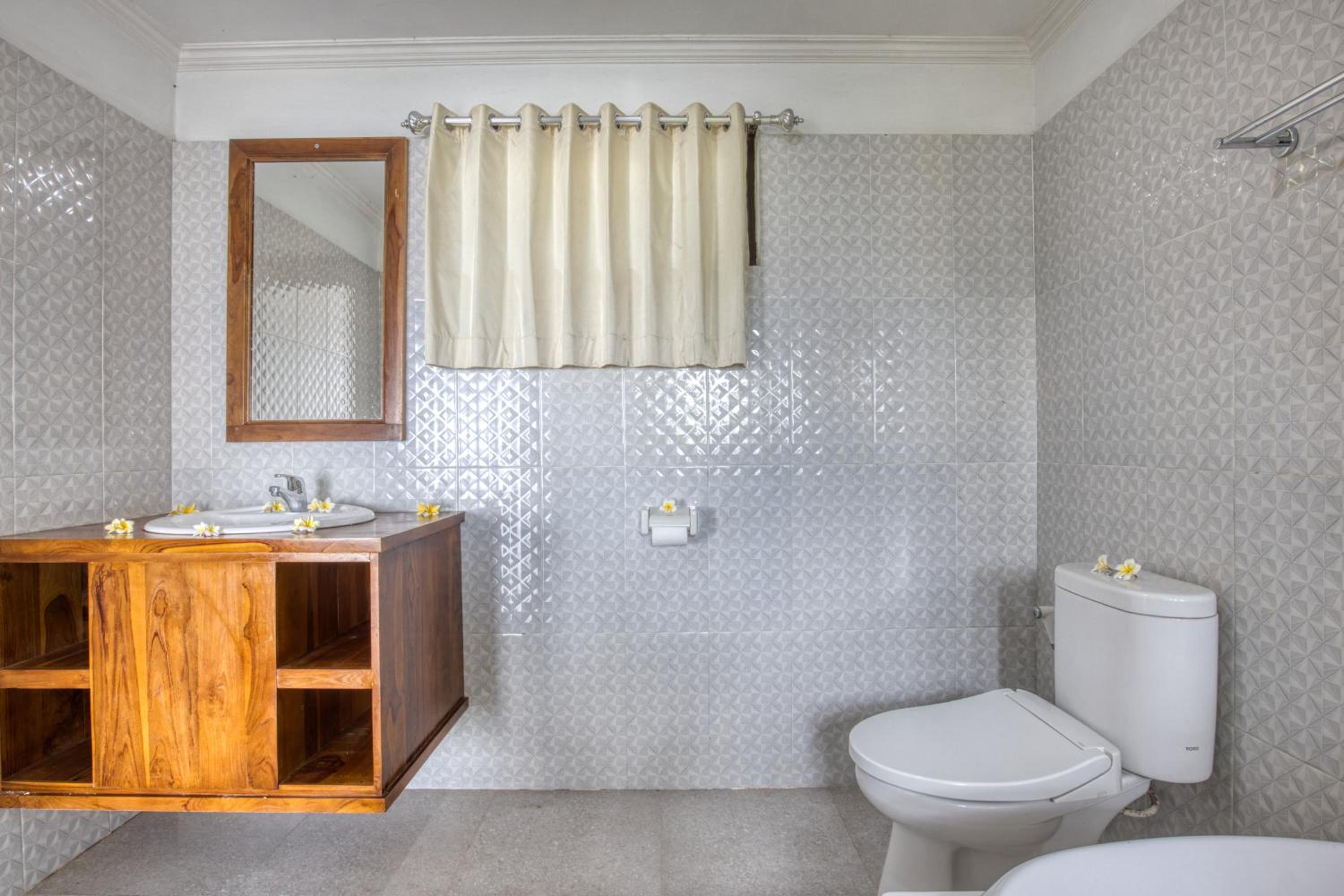 Double Room with Sea View - Photo 23