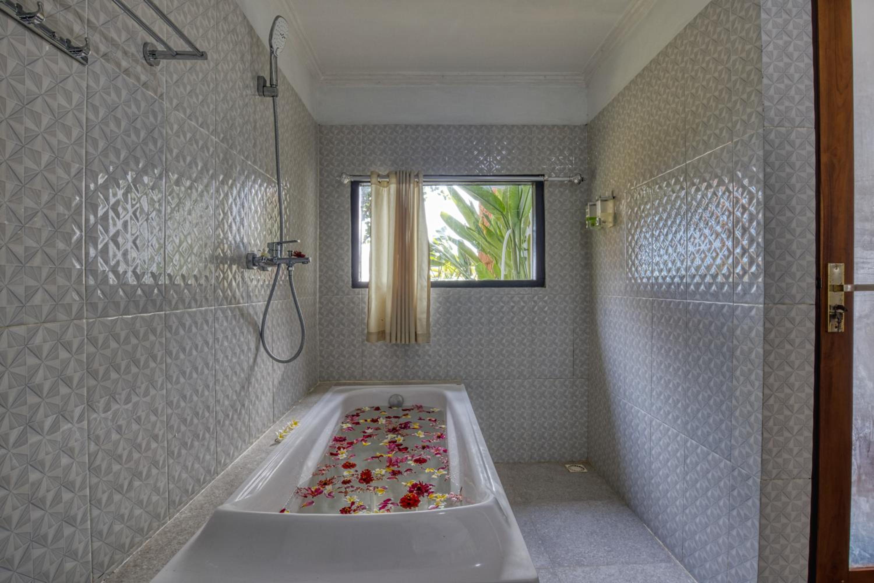 Double Room with Sea View - Photo 7