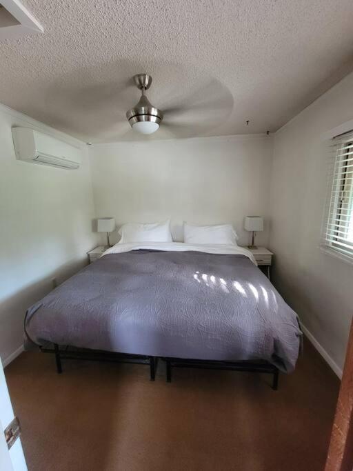 One-Bedroom House - Photo 3