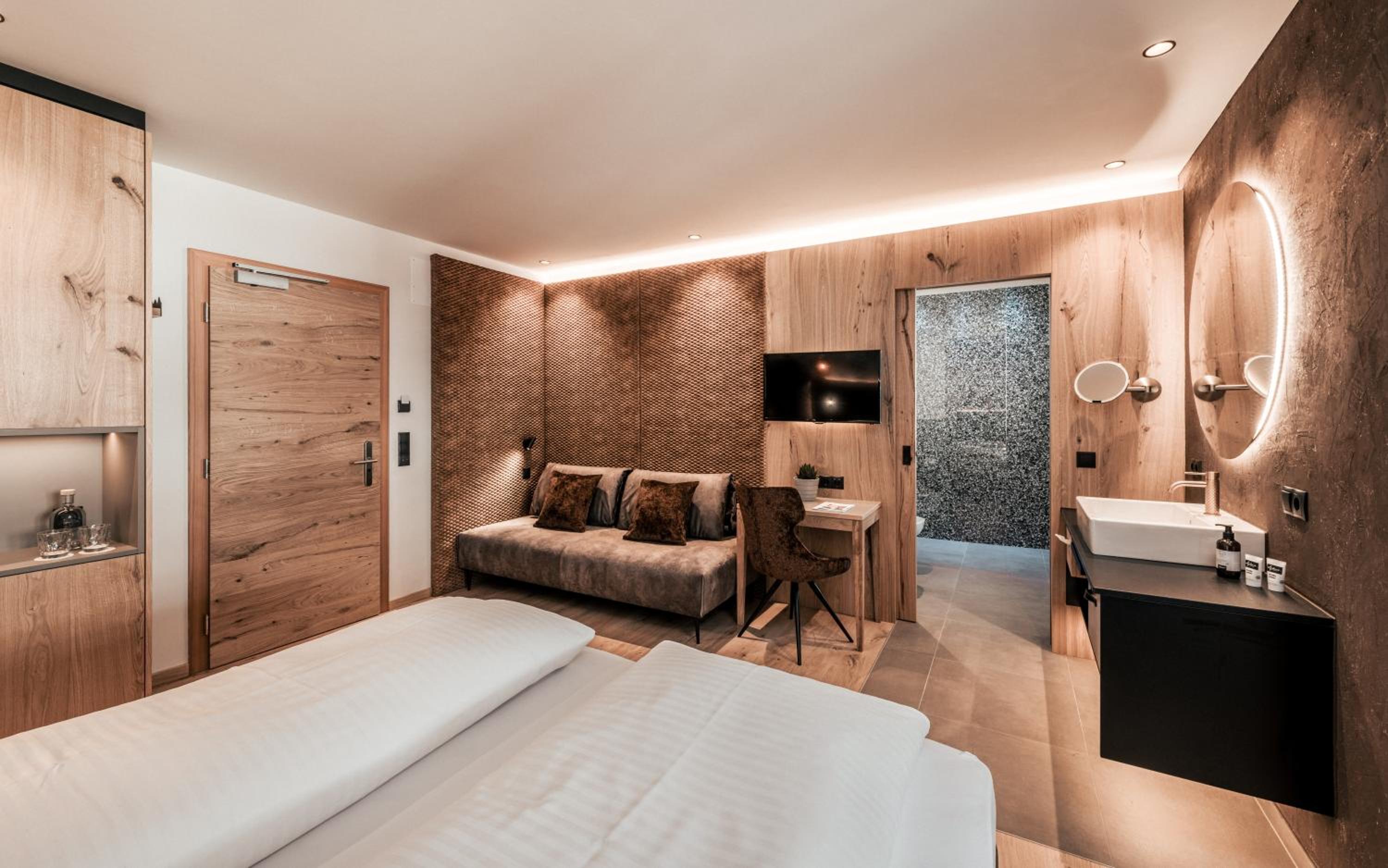 Double Room - Photo 6