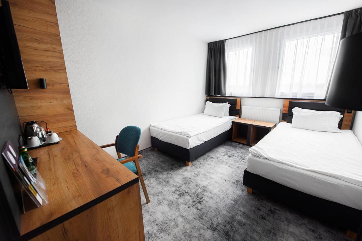 Superior Twin Room - Photo 10