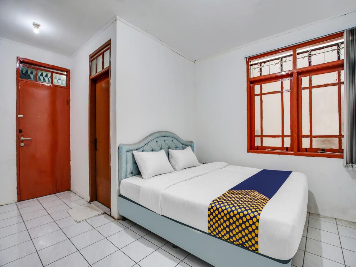 Budget Double Room - Photo 1