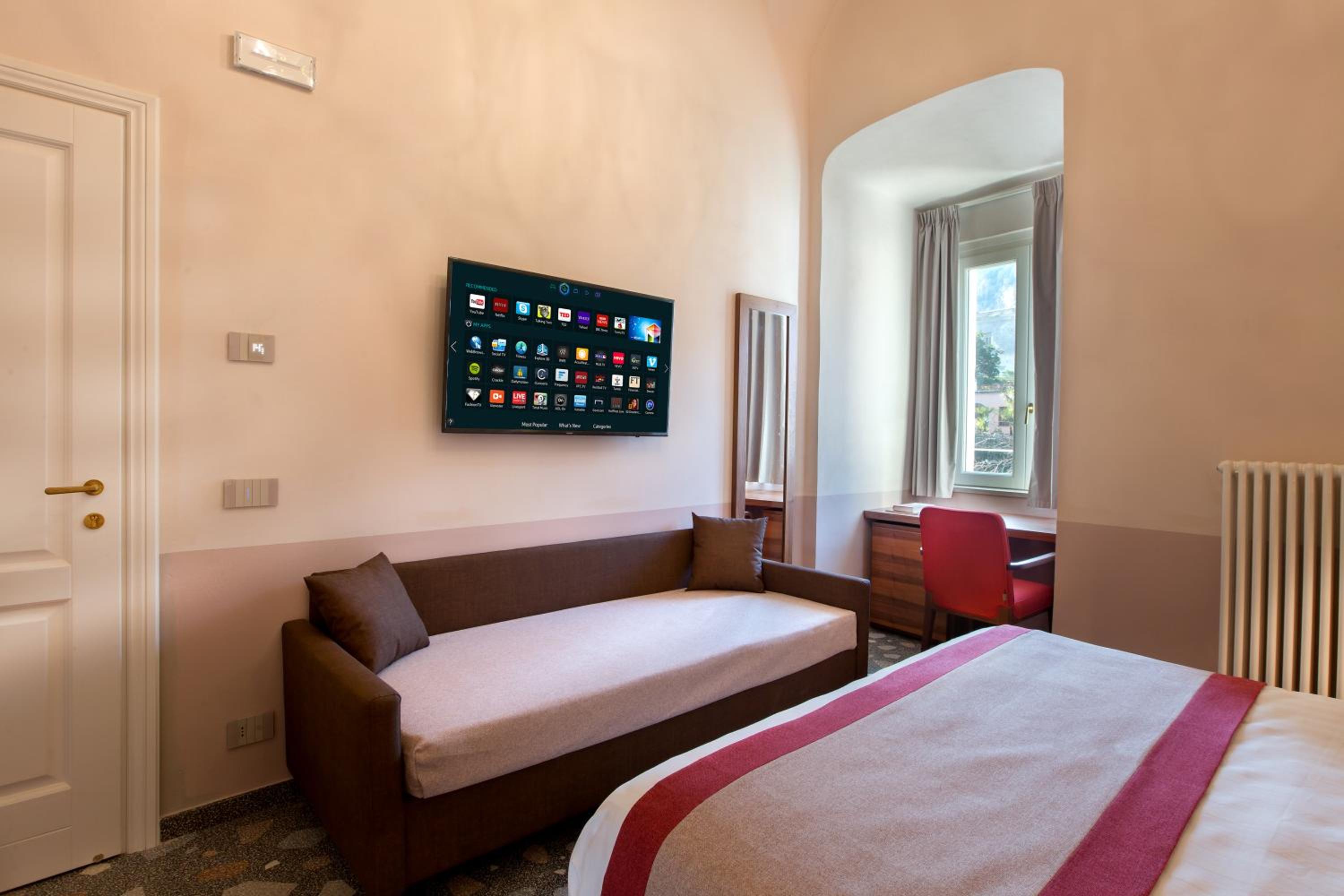 Triple Room - Photo 11