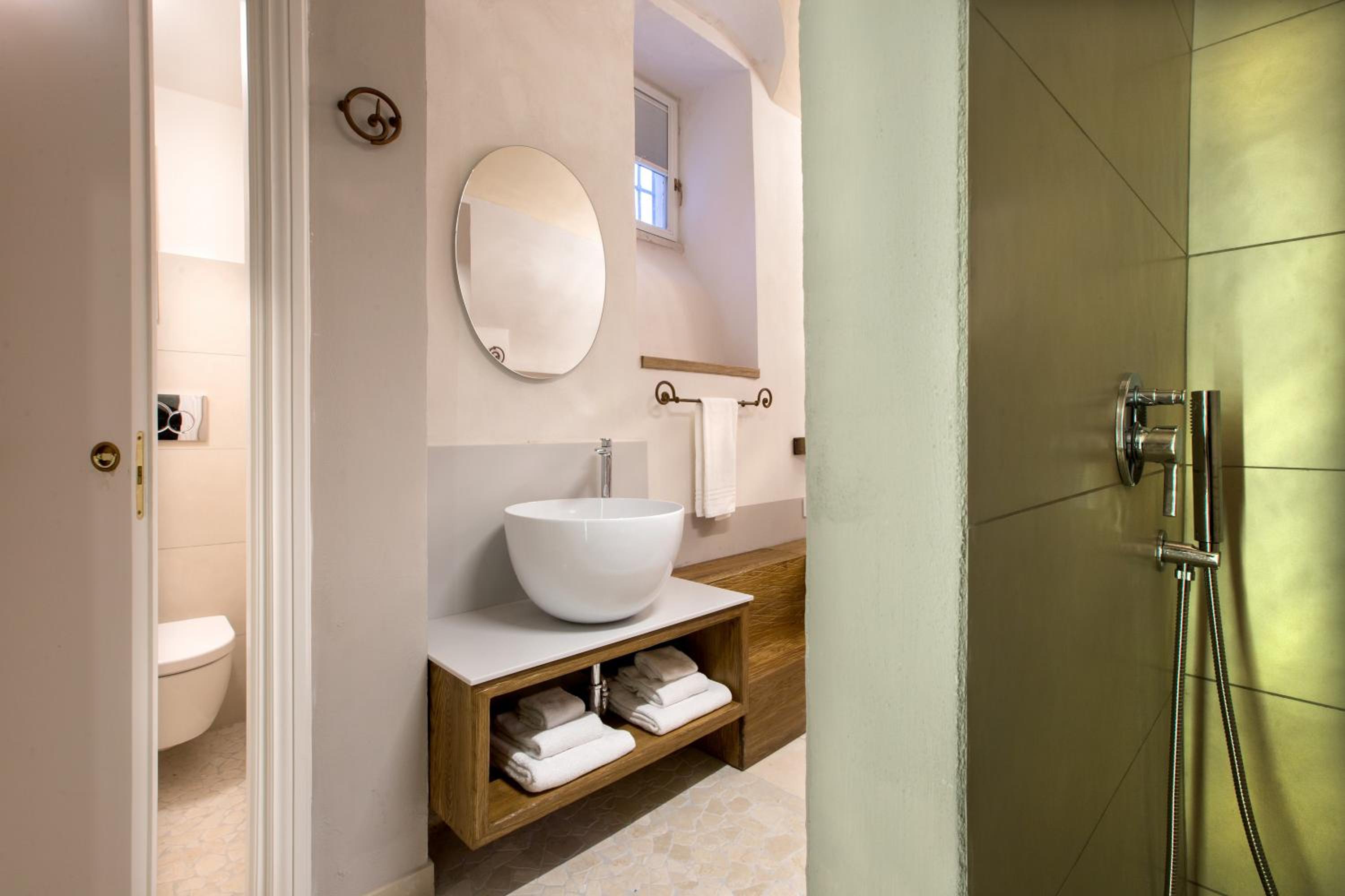 Triple Room - Photo 9