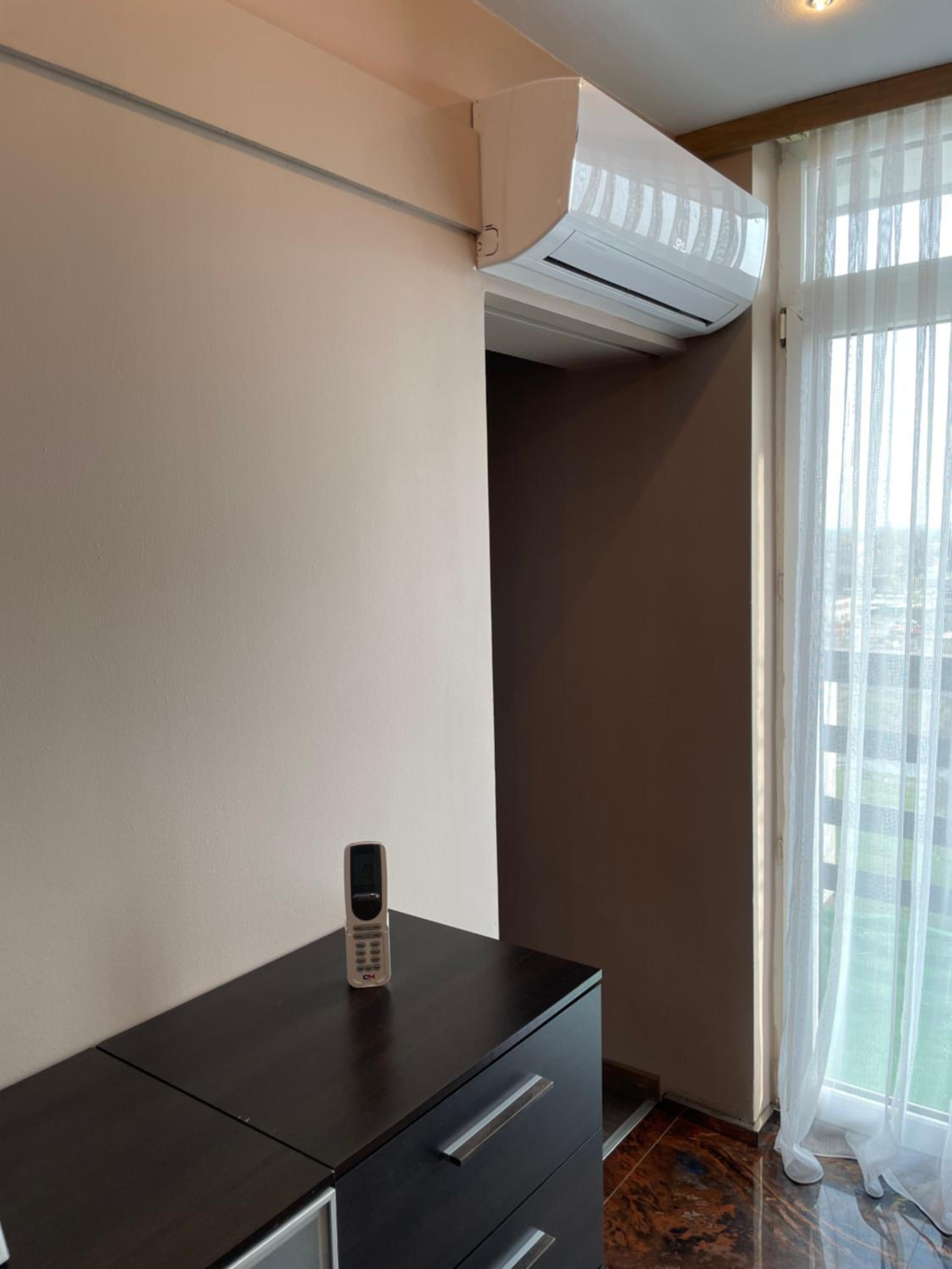 One-Bedroom Apartment - Photo 3