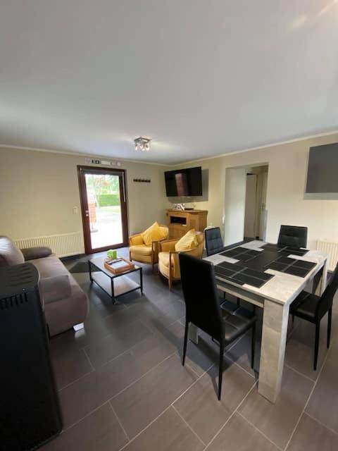 One-Bedroom House photo 1