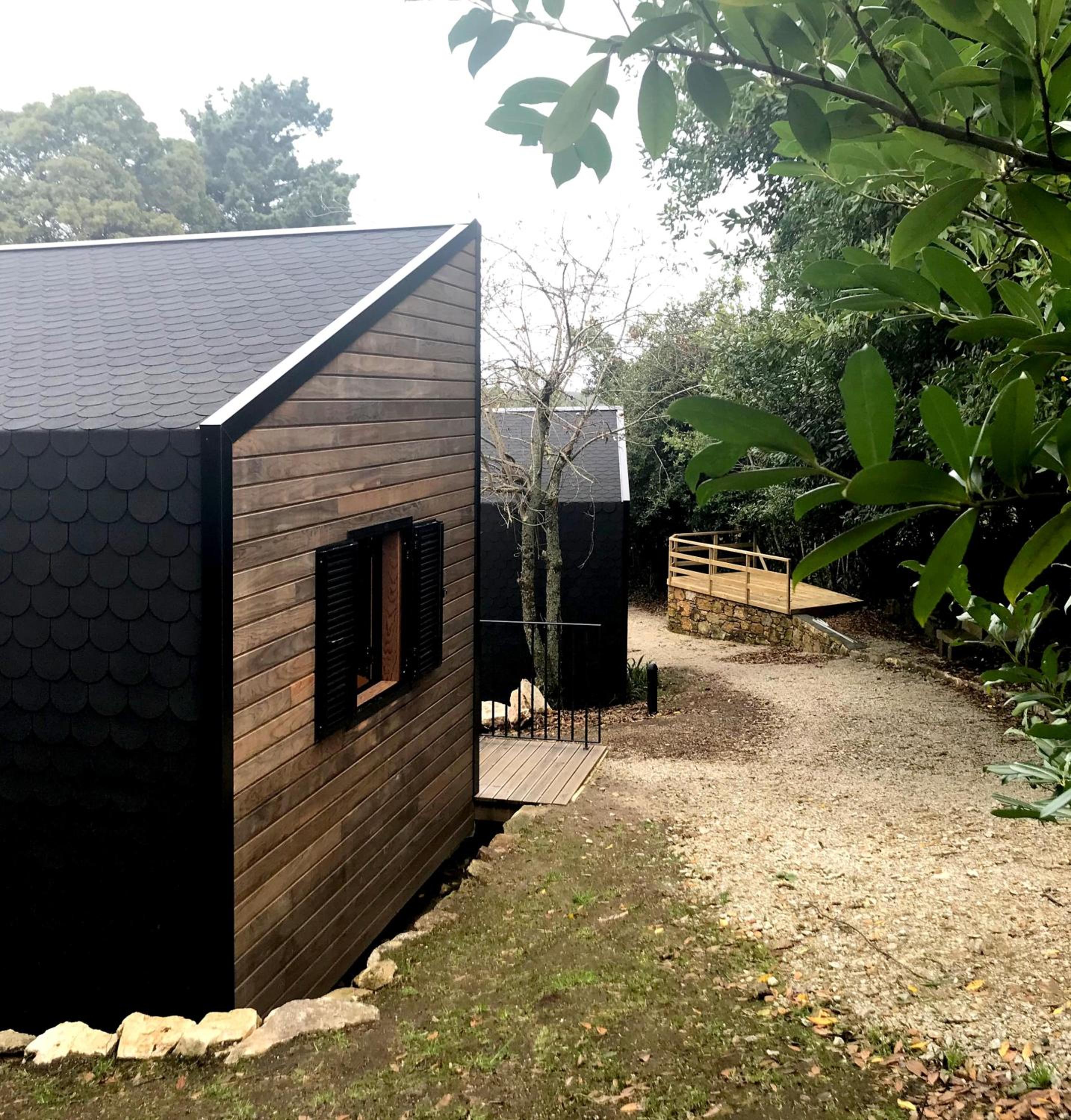 Deluxe Bungalow with Garden View - Photo 7