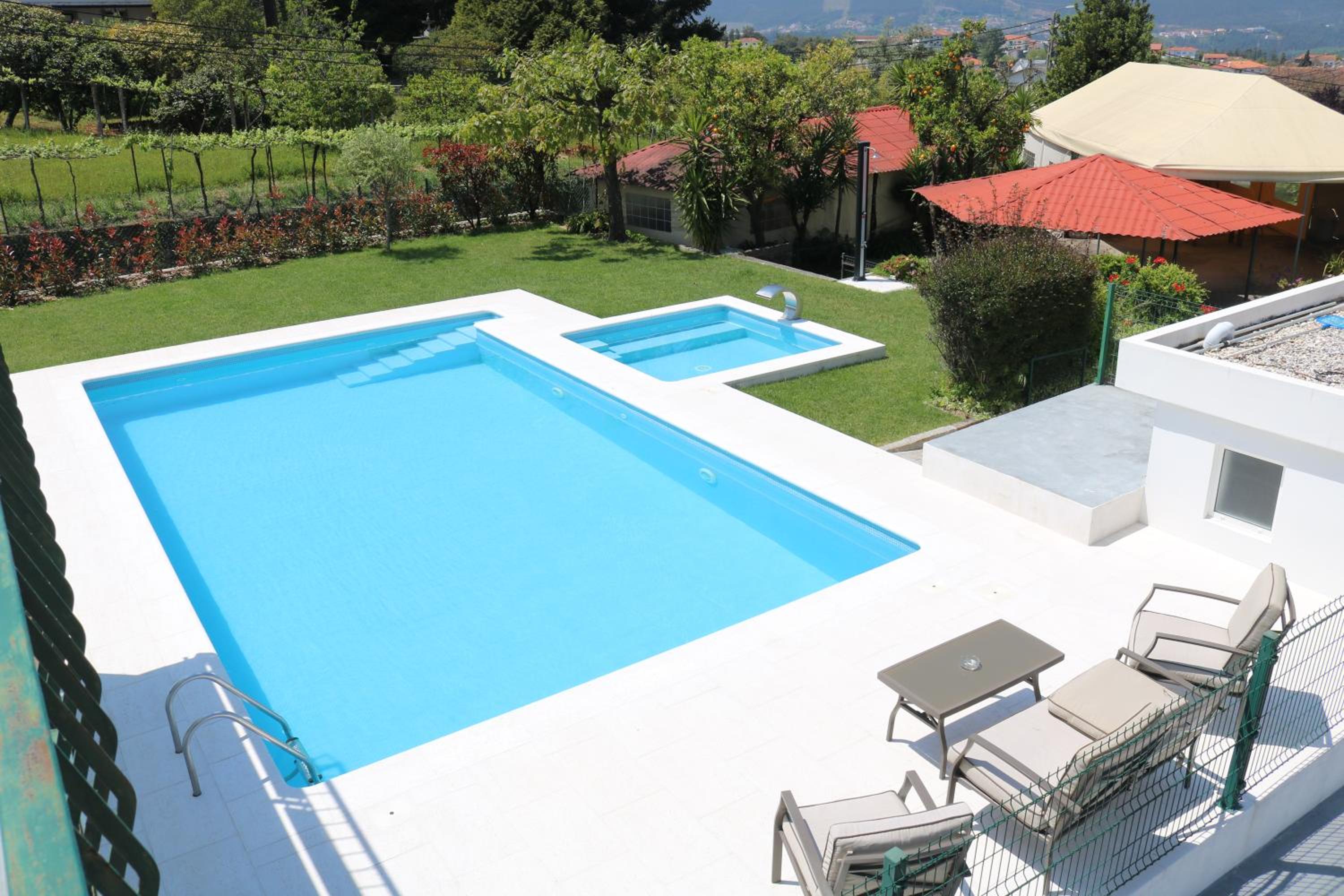 Double Room with Balcony - Photo 7