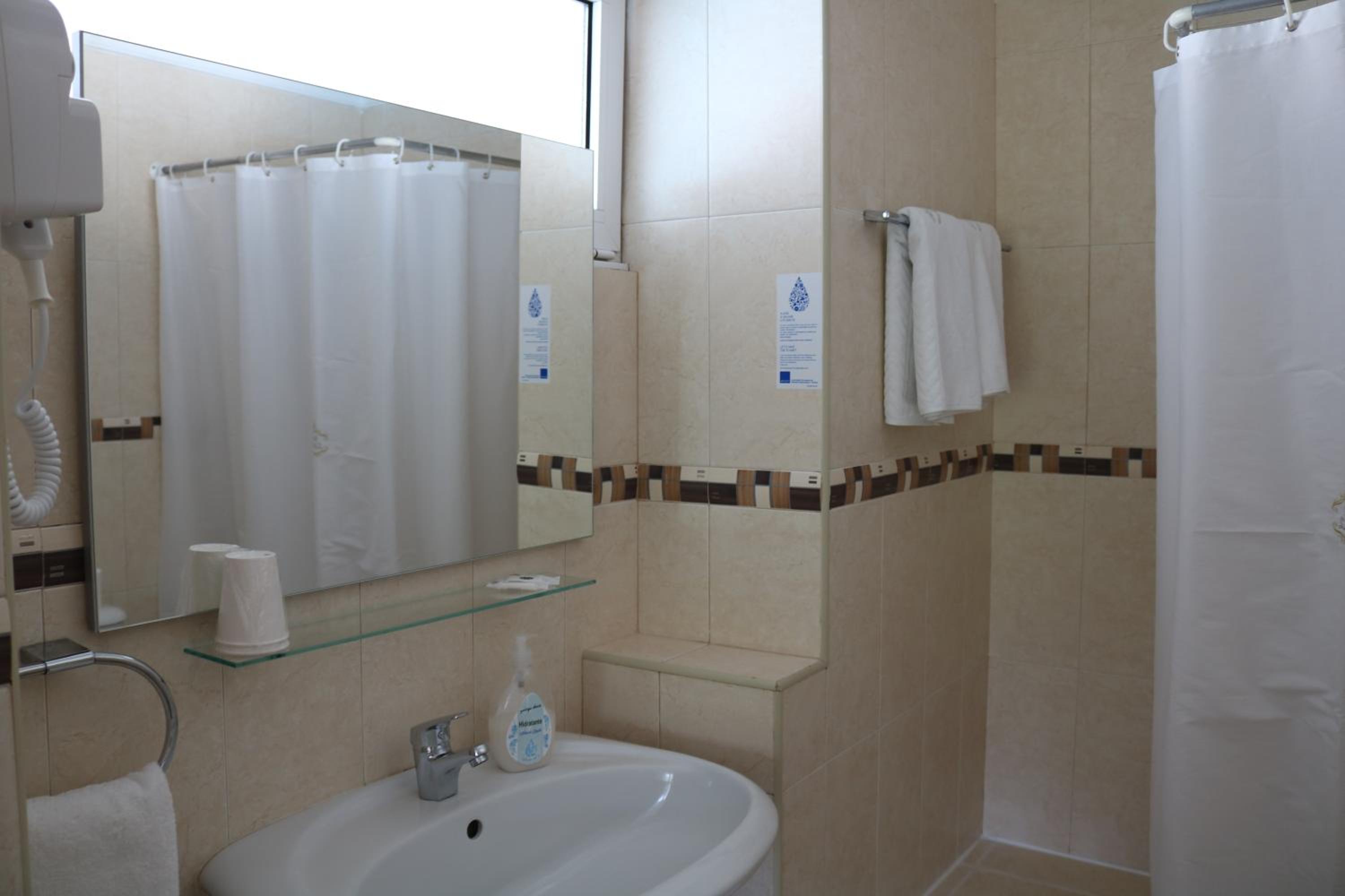 Superior Double Room - Photo 4