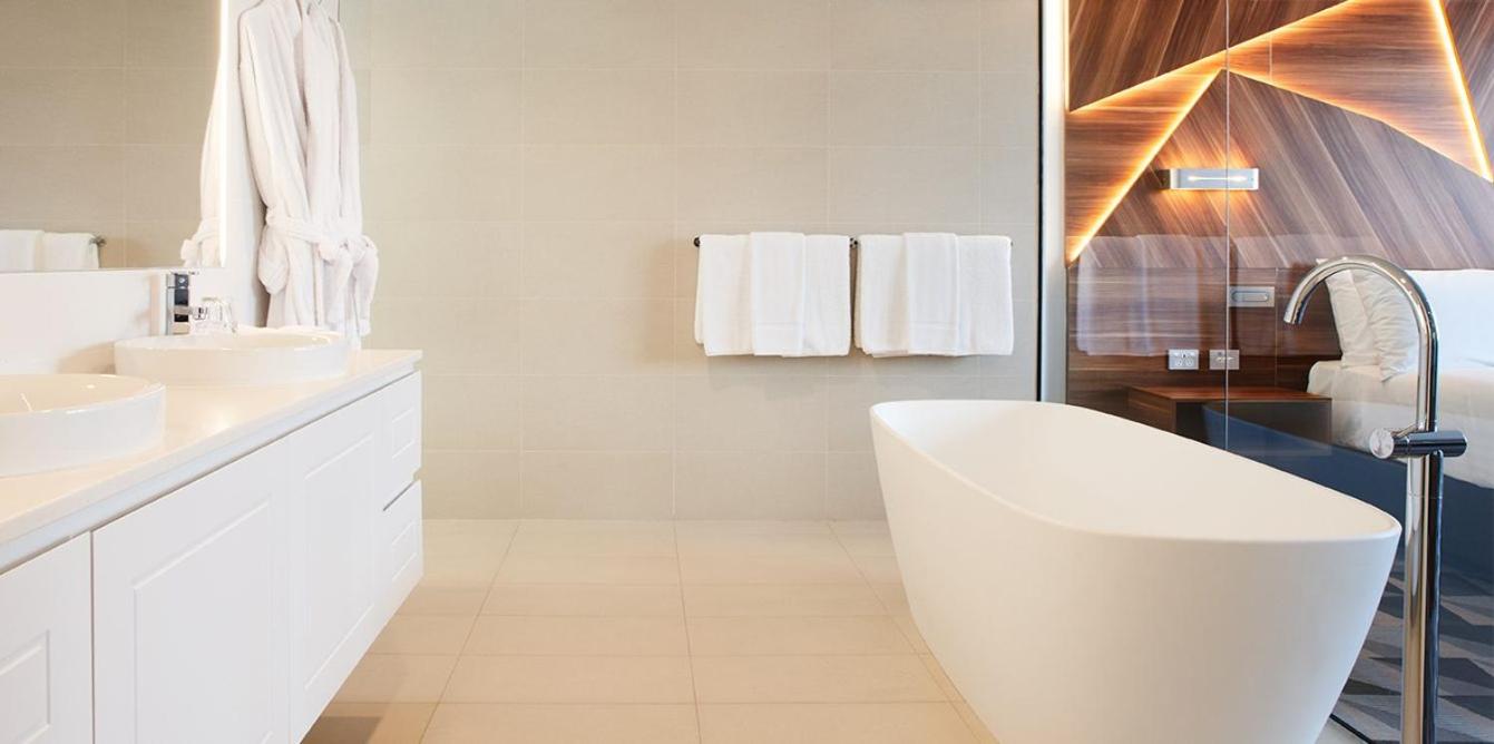 Premium King Room photo 2
