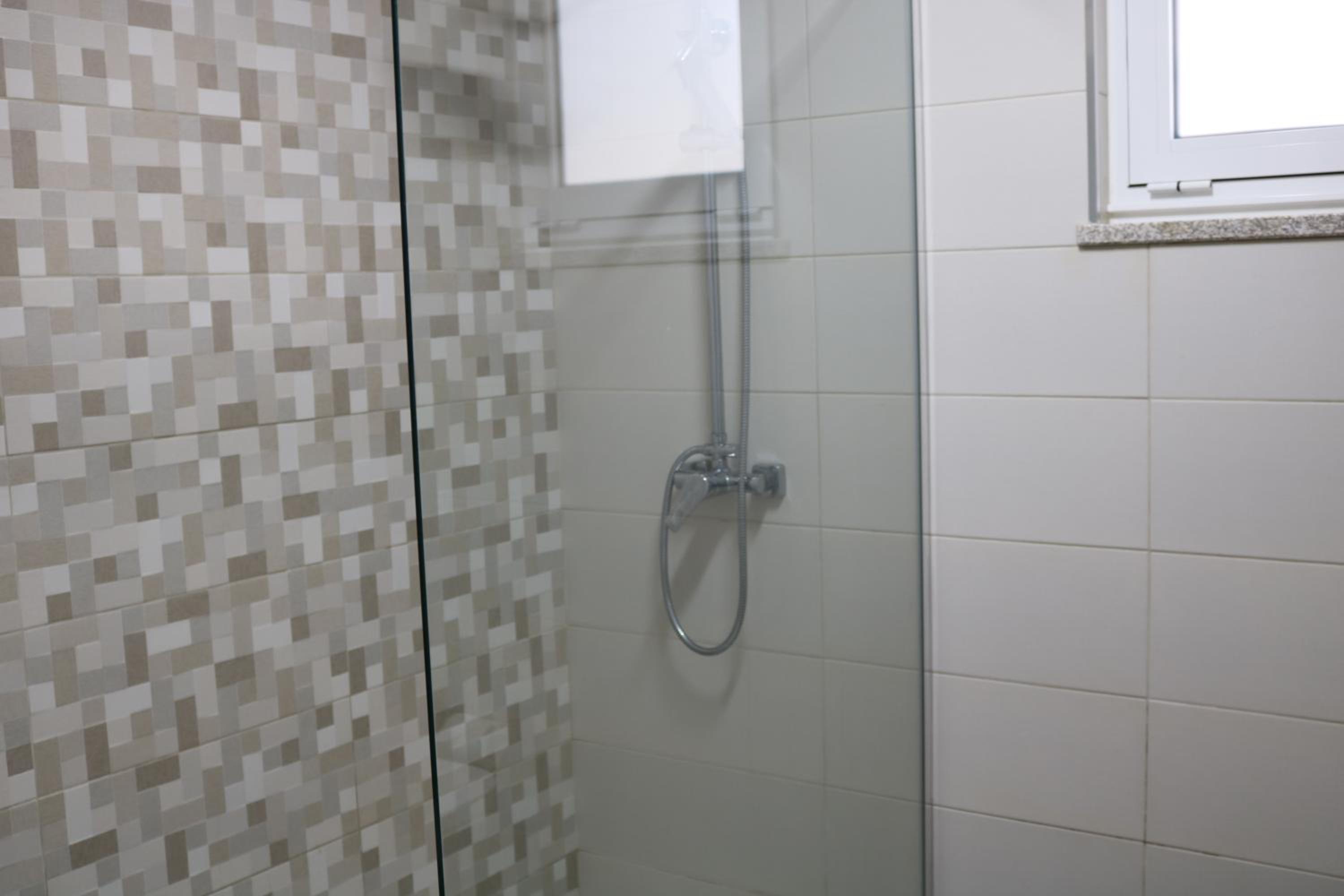 Family Room - Photo 11