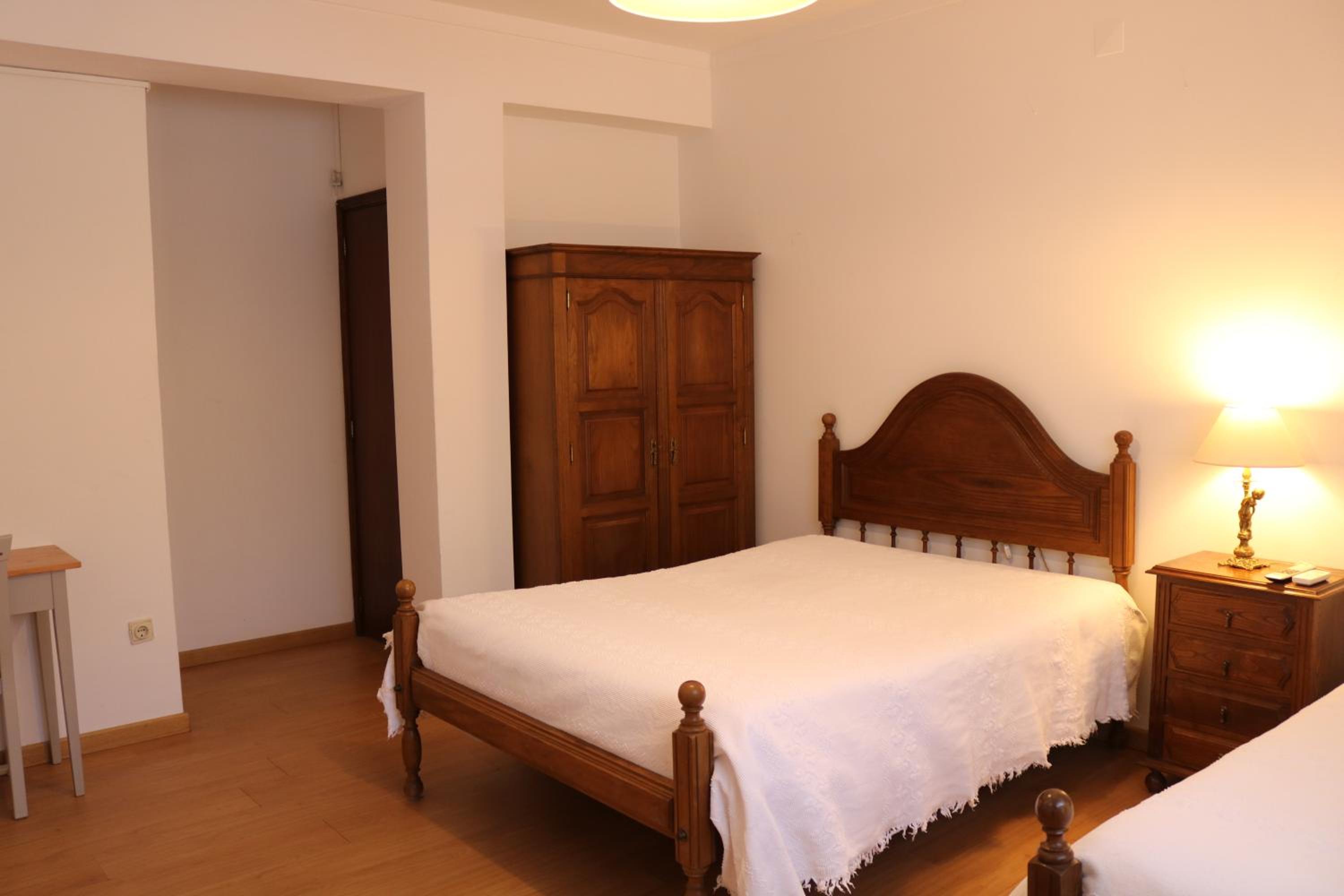 Family Room - Photo 15