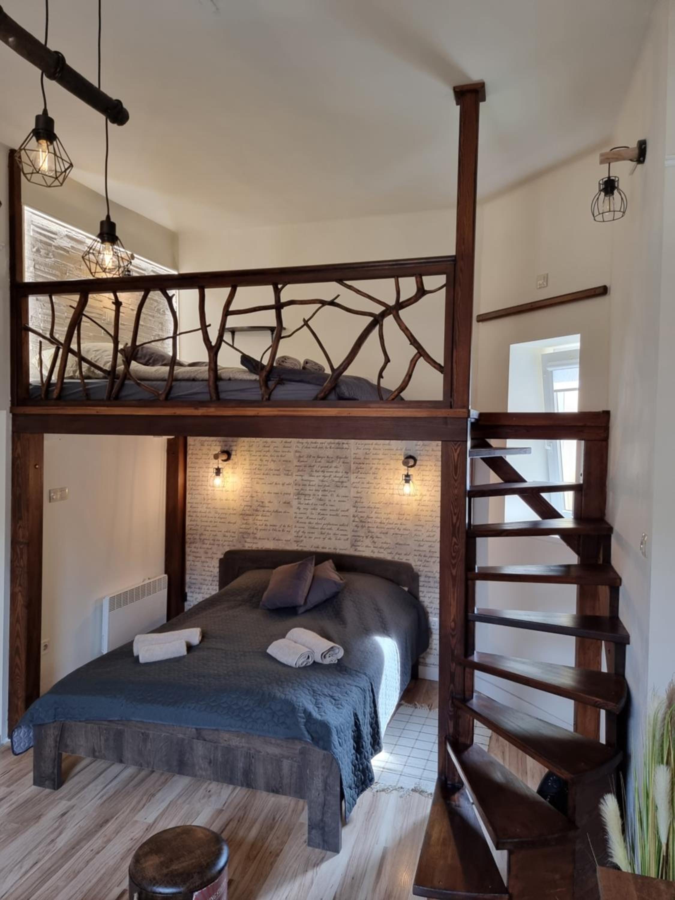 One-Bedroom Apartment - Photo 16