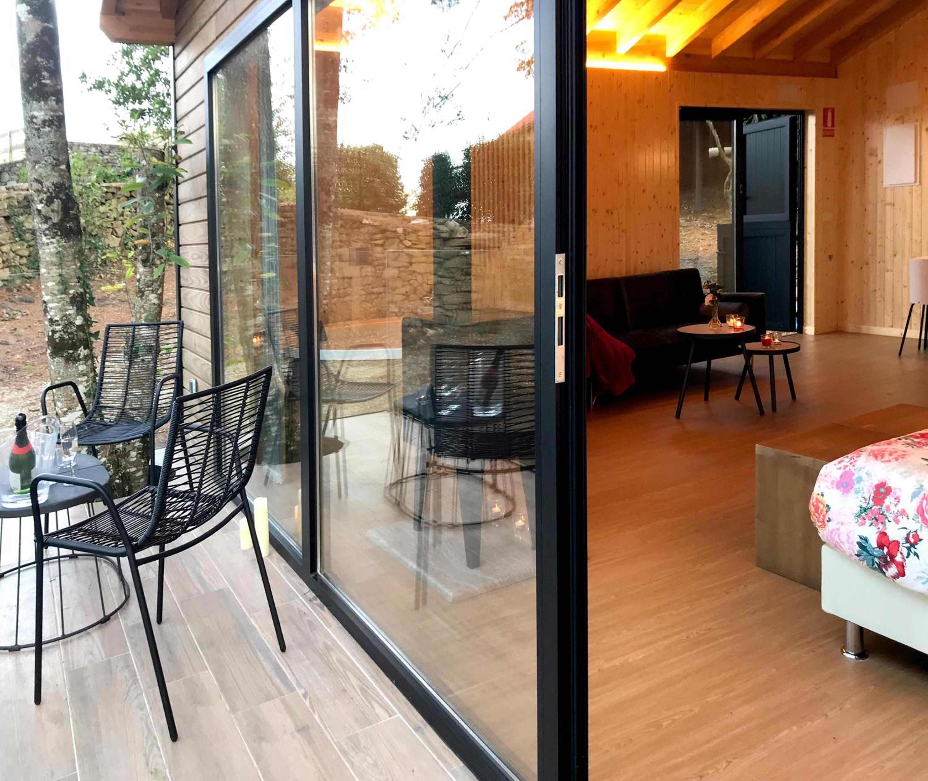 Deluxe Bungalow with Garden View photo 3