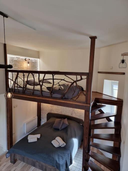 One-Bedroom Apartment - Photo 10