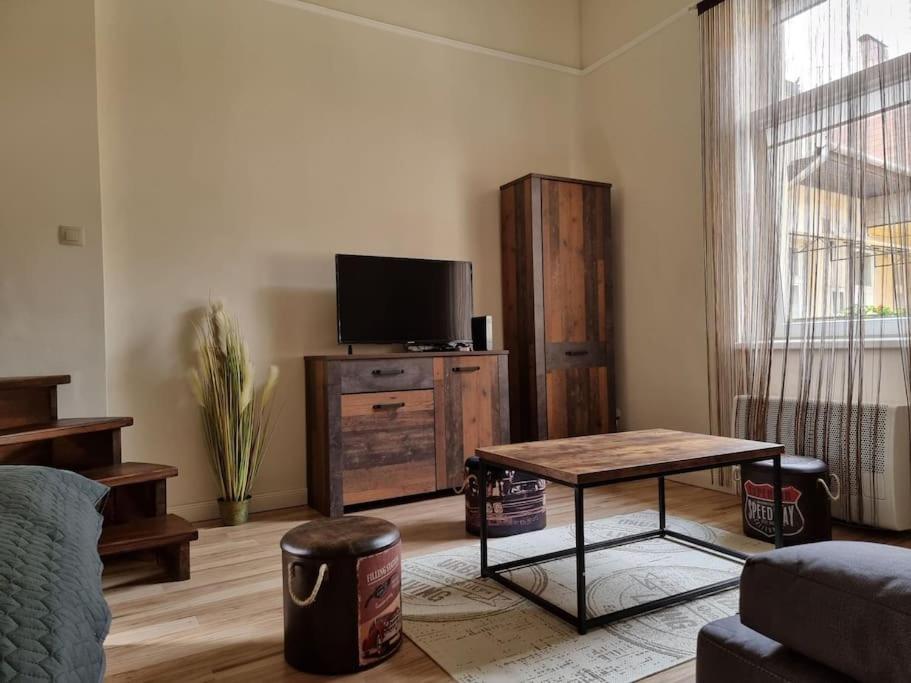One-Bedroom Apartment - Photo 17