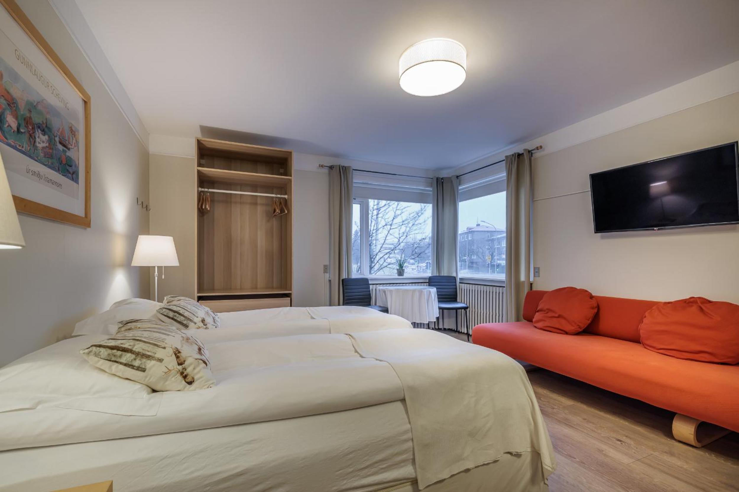 Triple Room with City View - Photo 1