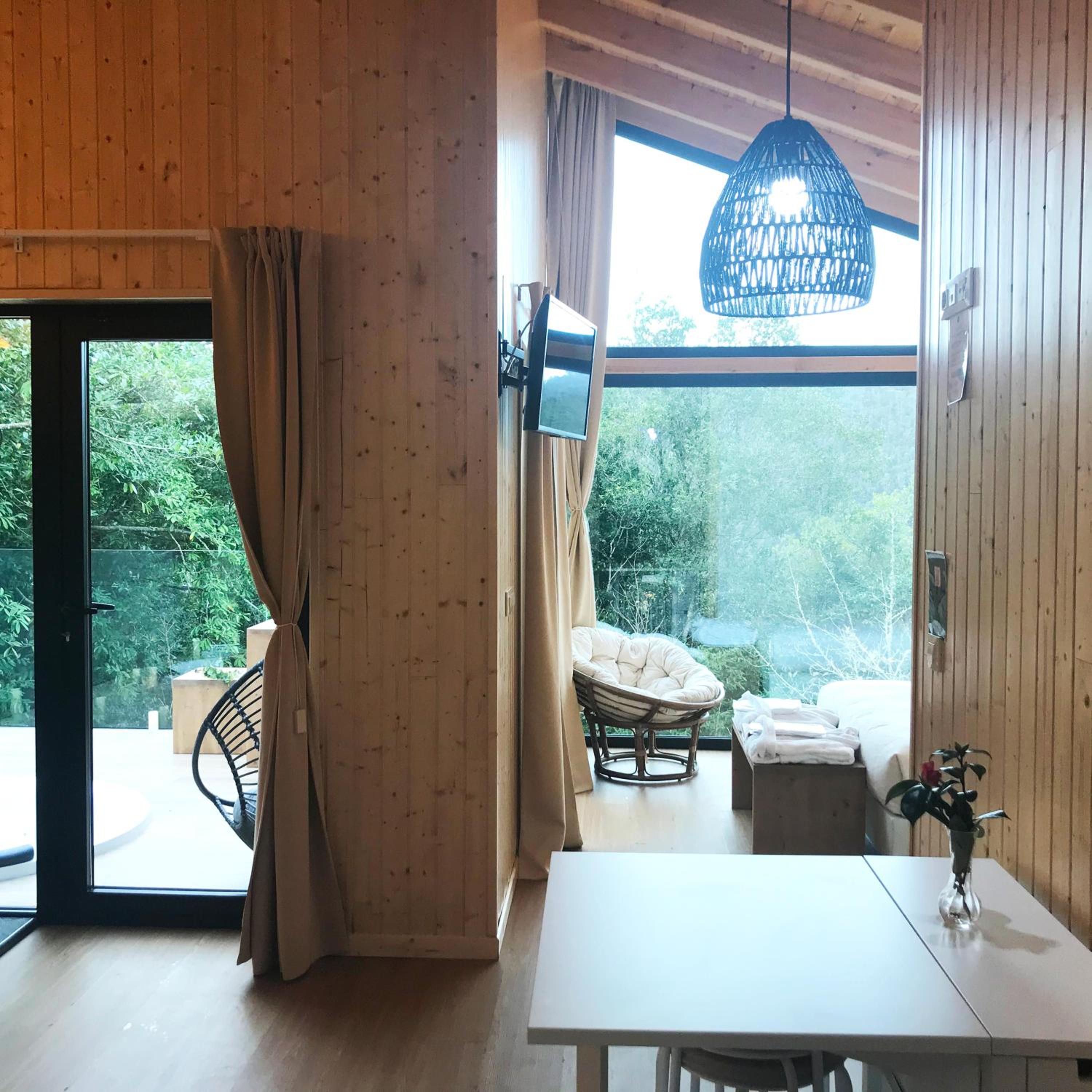 Deluxe Bungalow - Photo 8