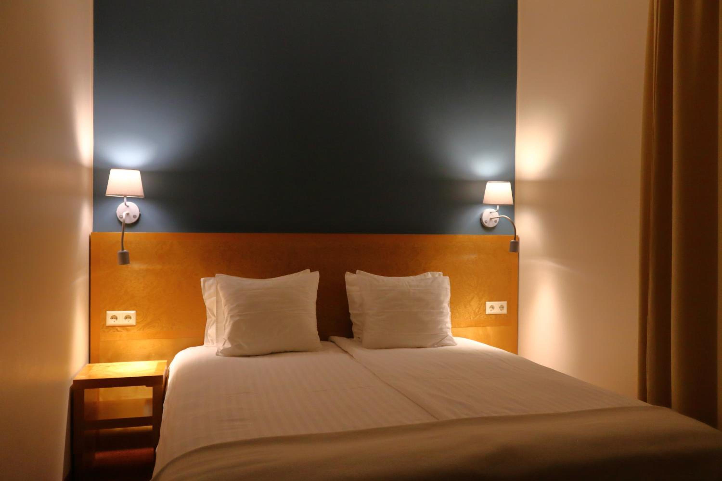 Standard Double or Twin Room - Photo 1