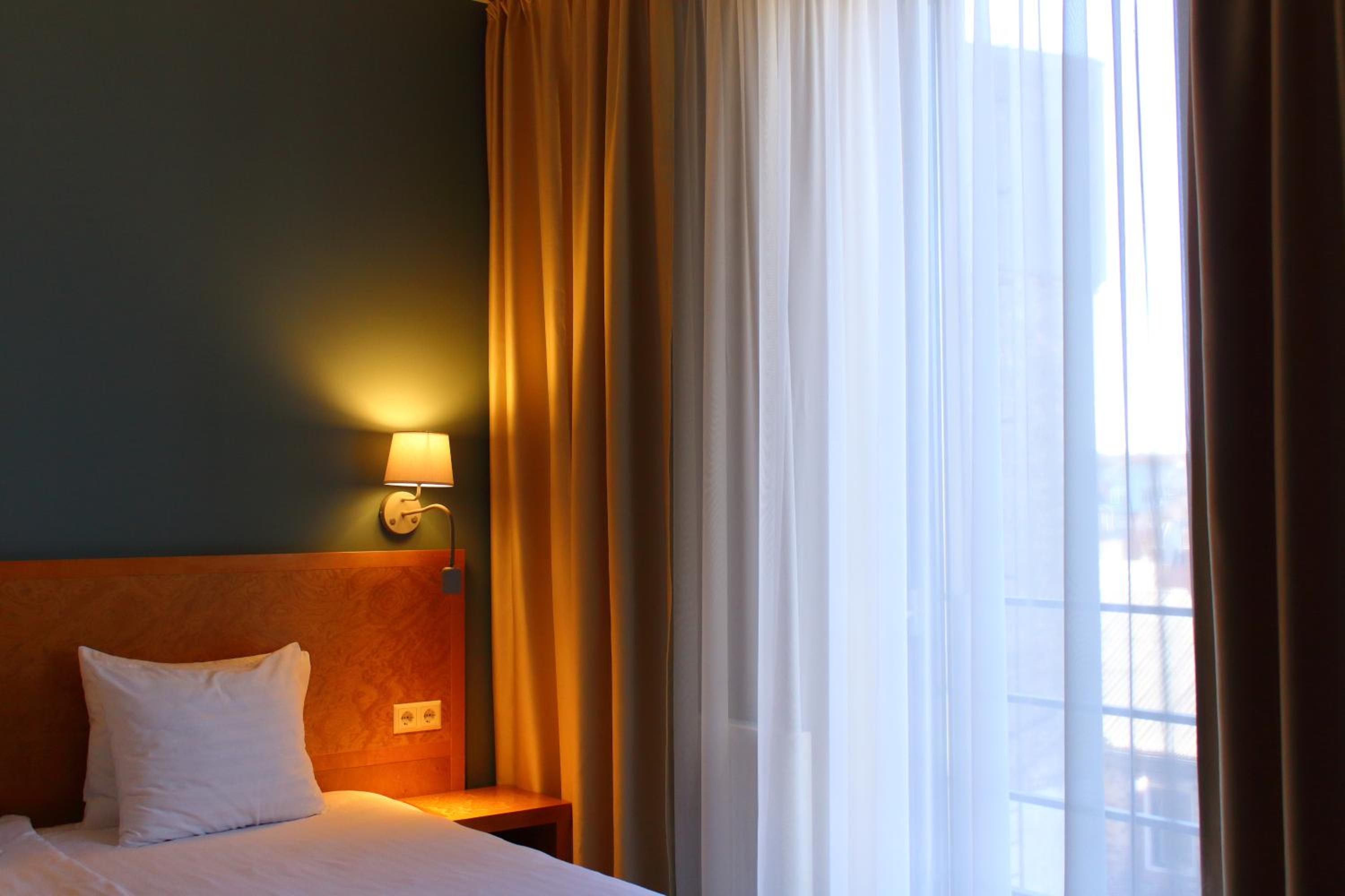 Standard Double or Twin Room - Photo 2