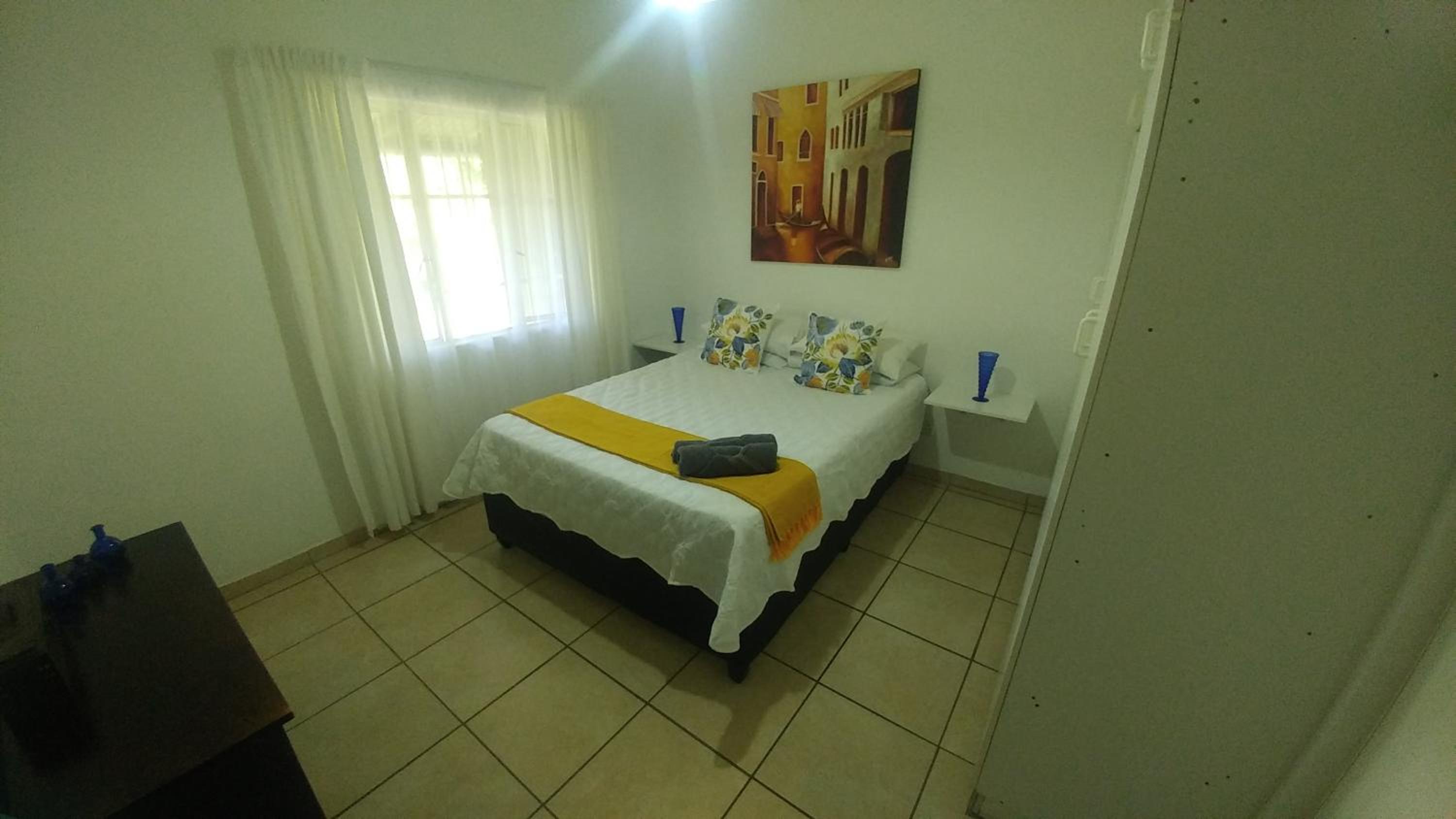 Three-Bedroom Apartment photo 3