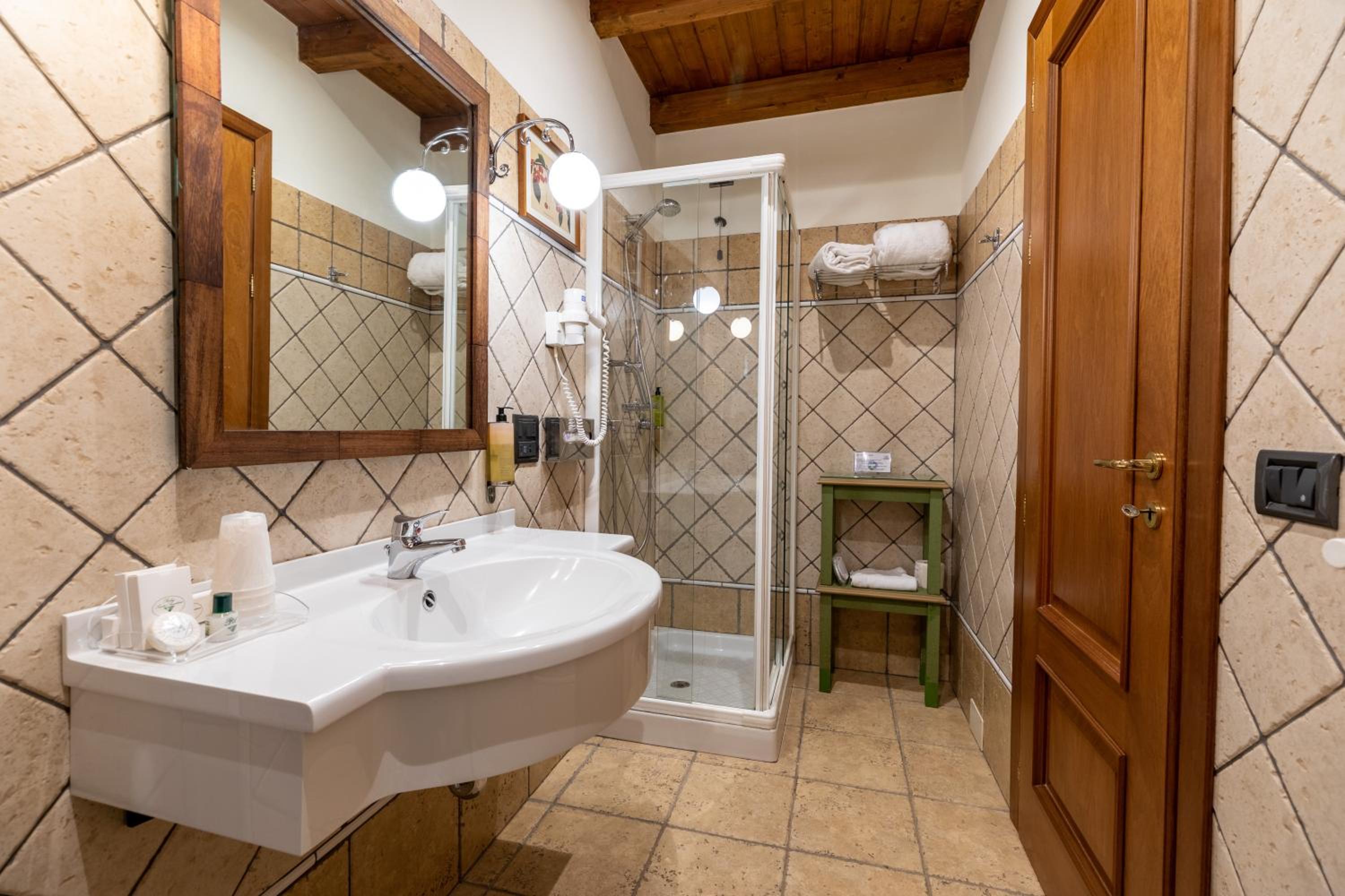 Two-Bedroom Suite - Photo 19