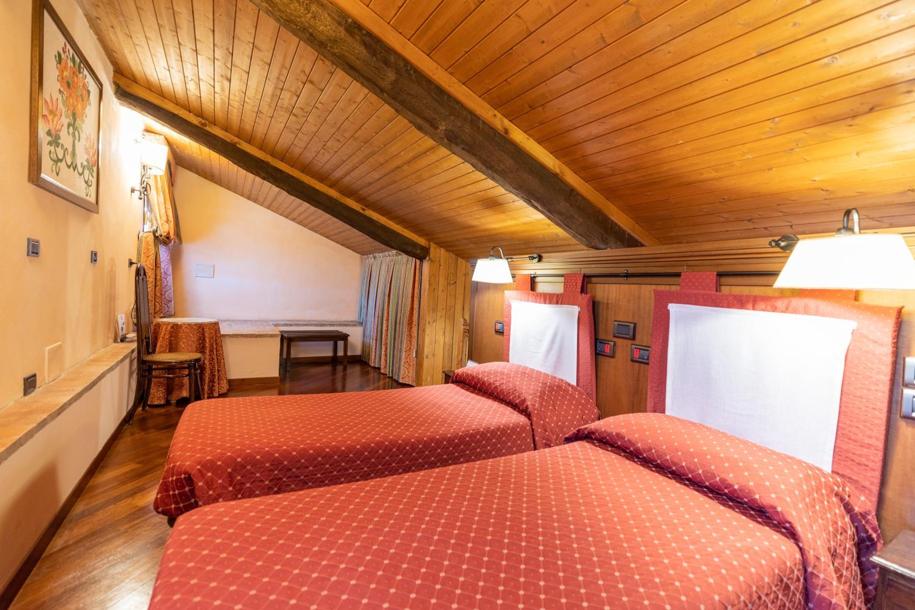 Two-Bedroom Suite - Photo 25