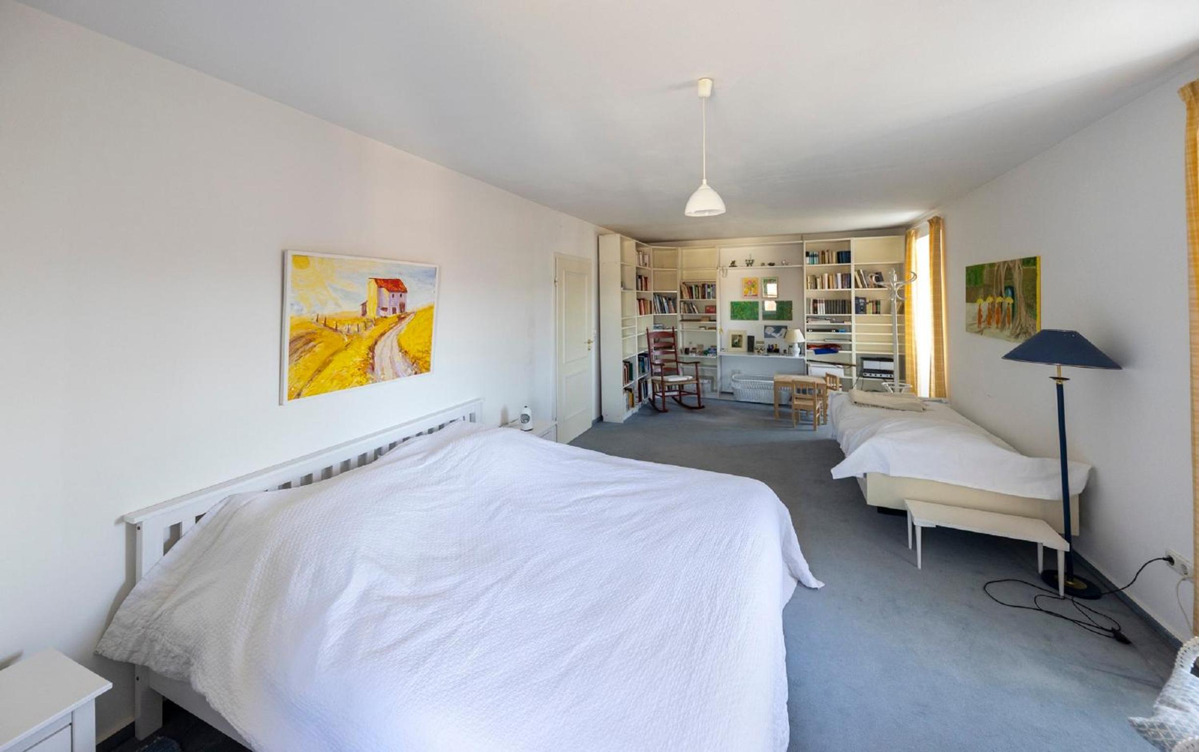 Four-Bedroom House photo 1