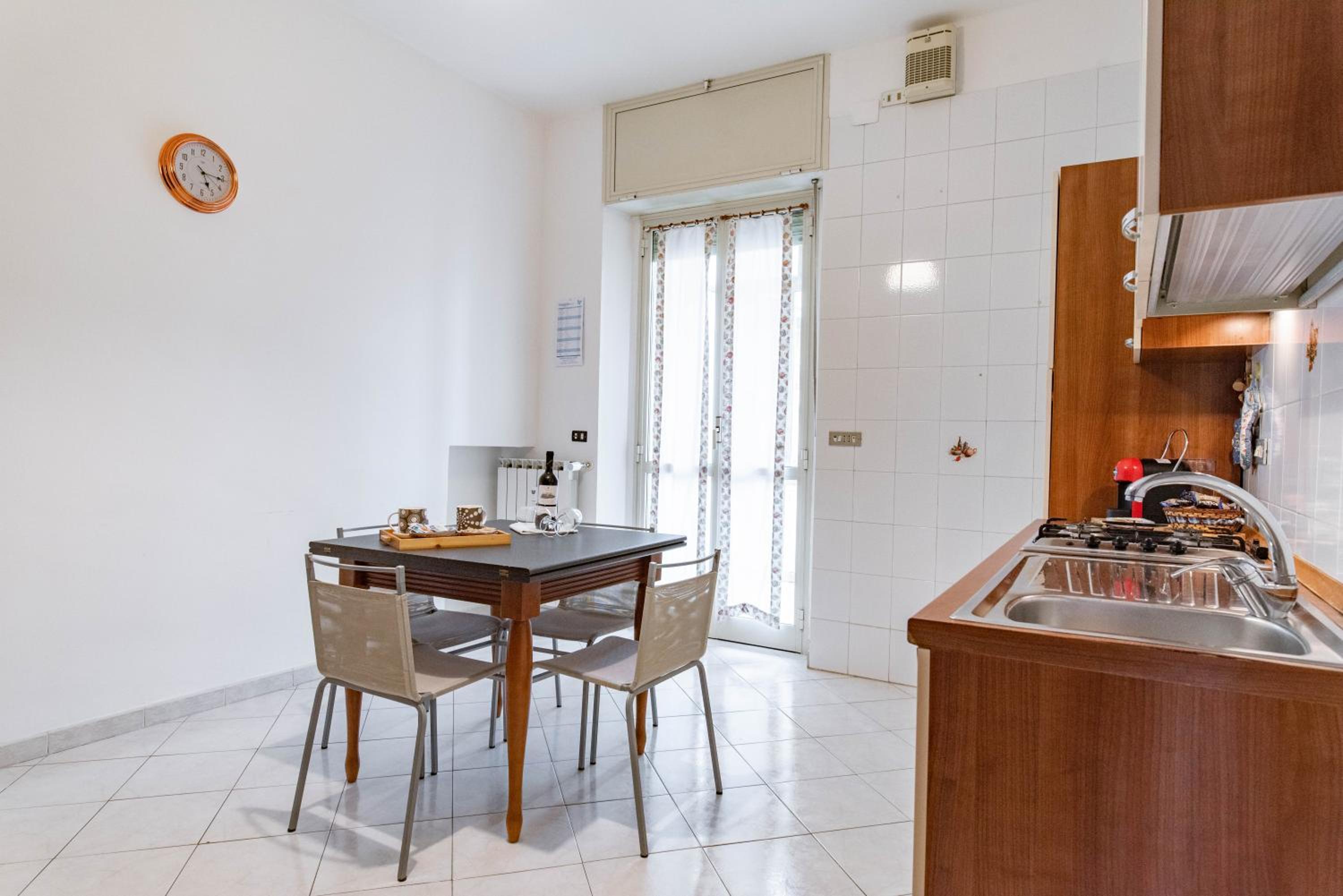 Two-Bedroom Apartment - Photo 8