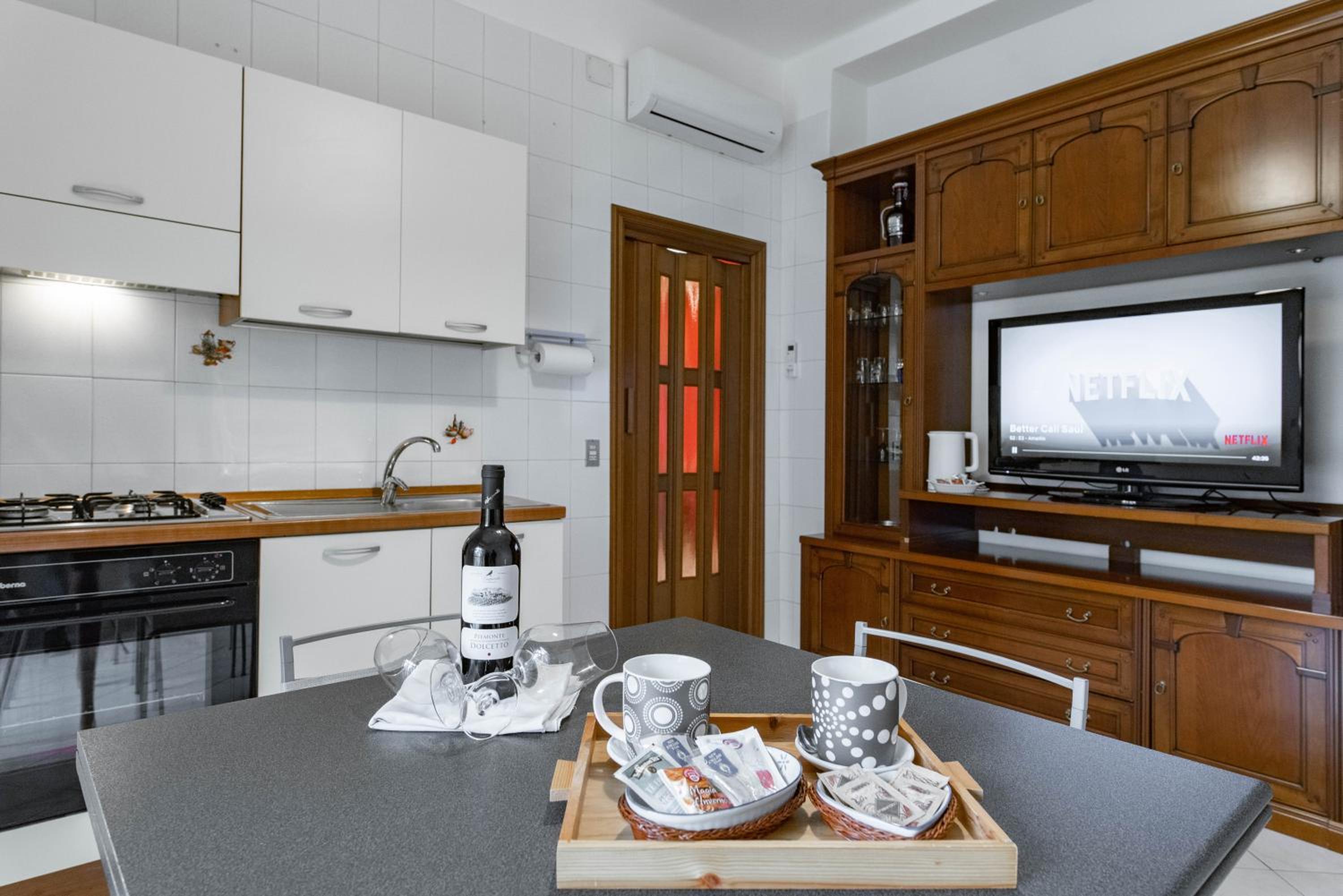 Two-Bedroom Apartment - Photo 23