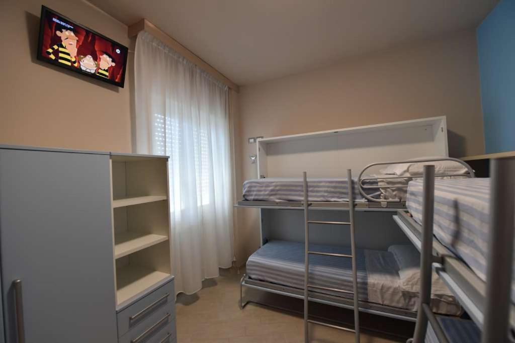 Family Suite with Balcony photo 3
