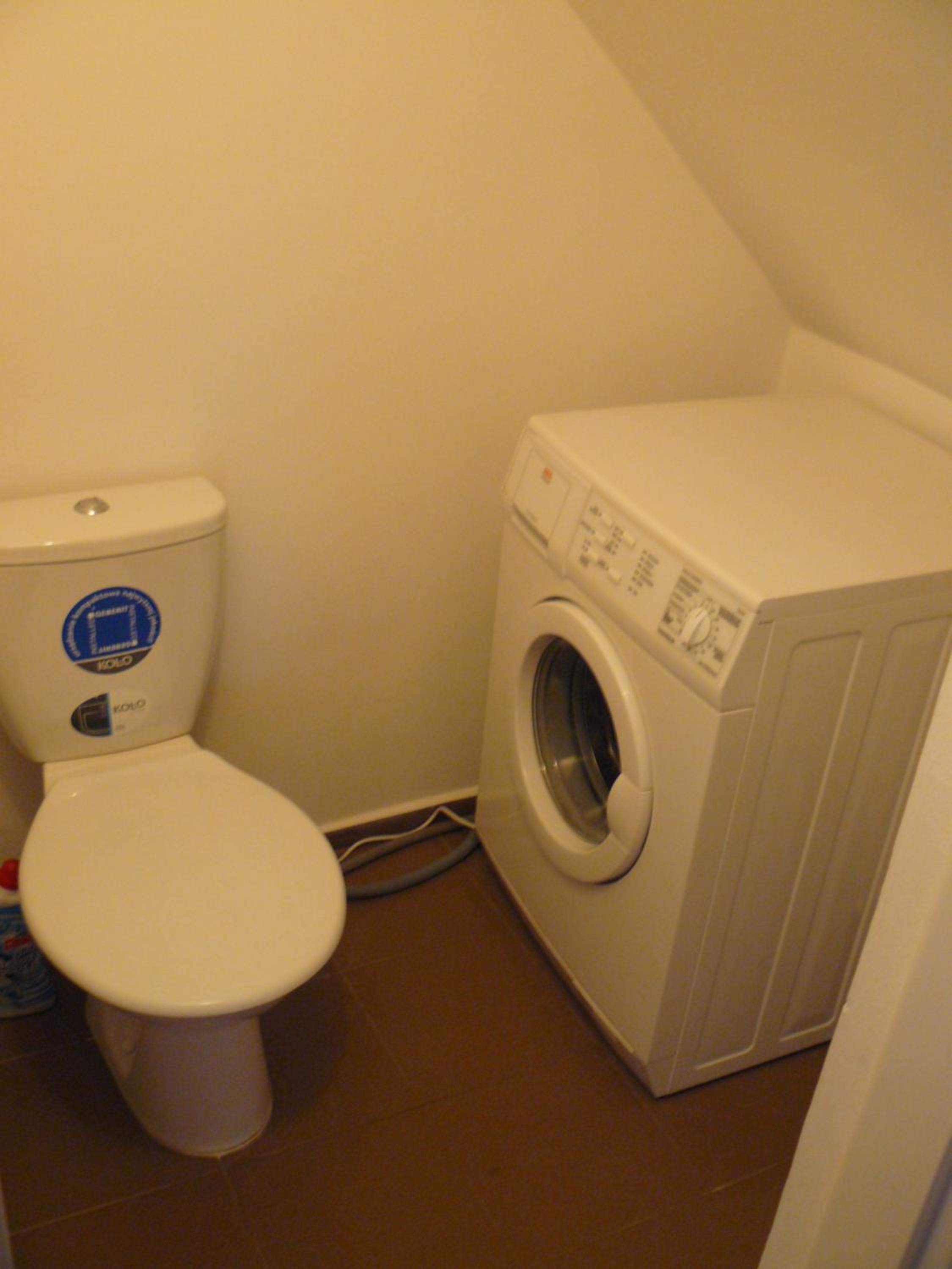 Two-Bedroom Apartment - Photo 13