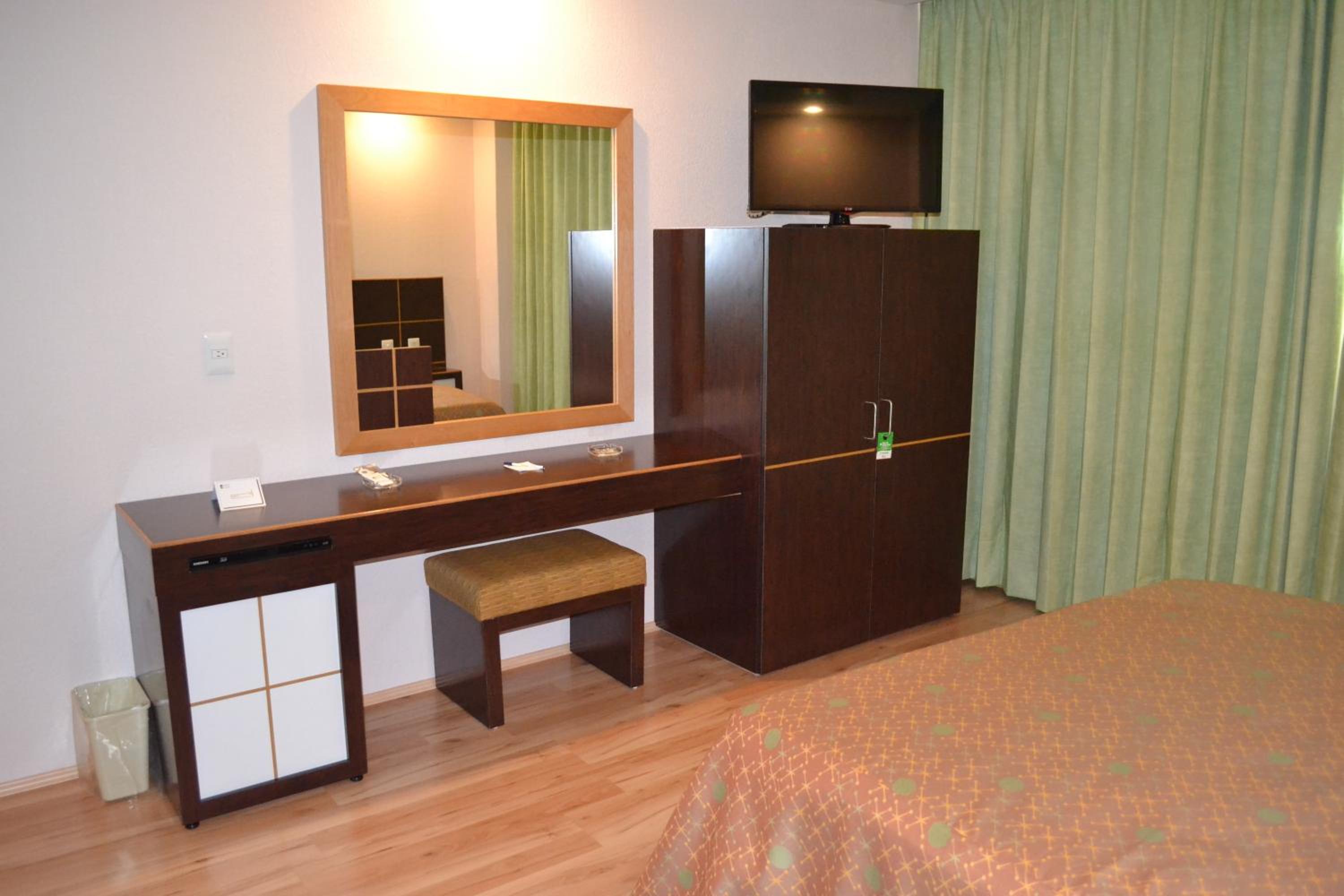 Standard Room photo 3