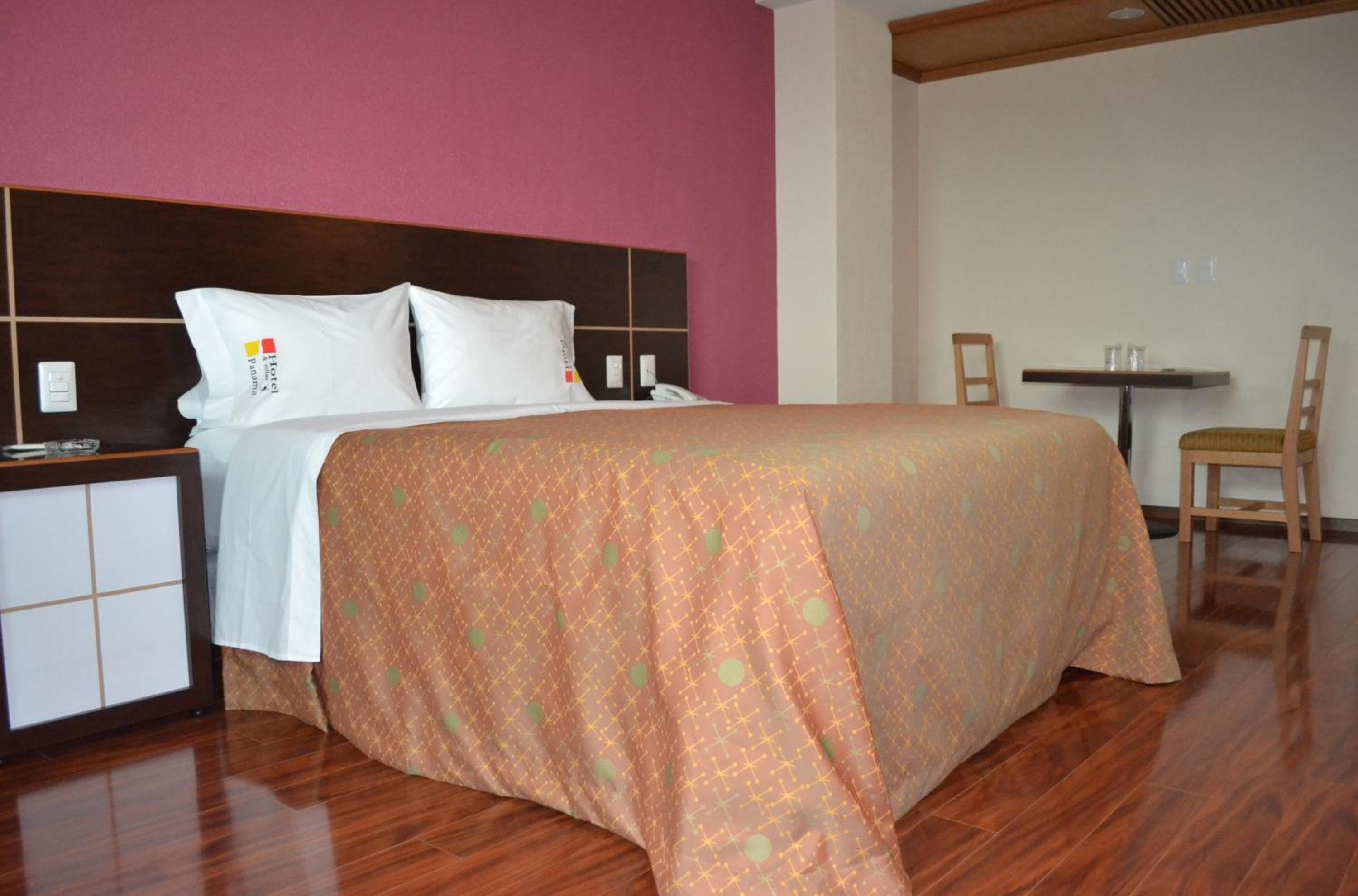 Master Suite with Sauna, photo 7