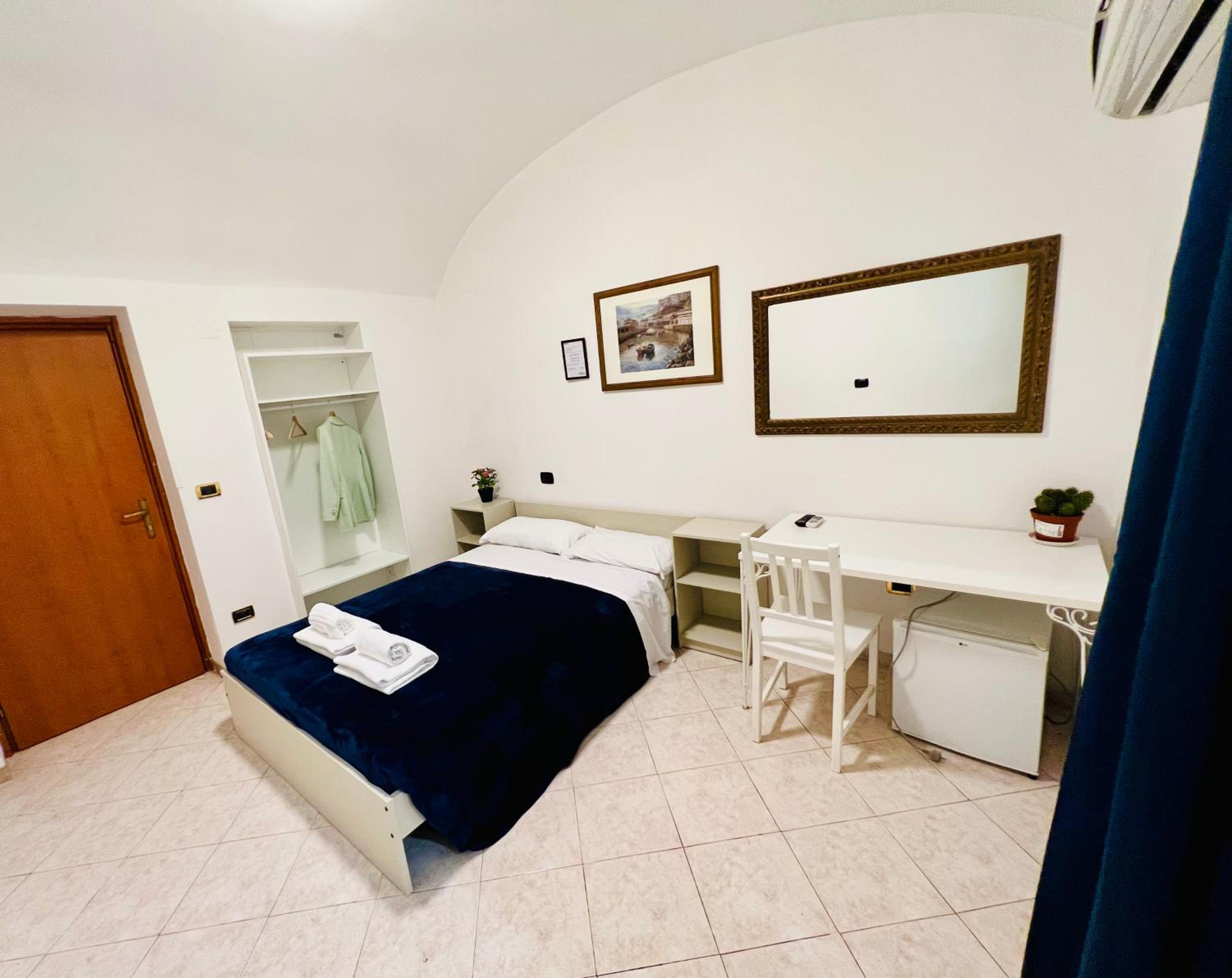 Classic Triple Room photo 3