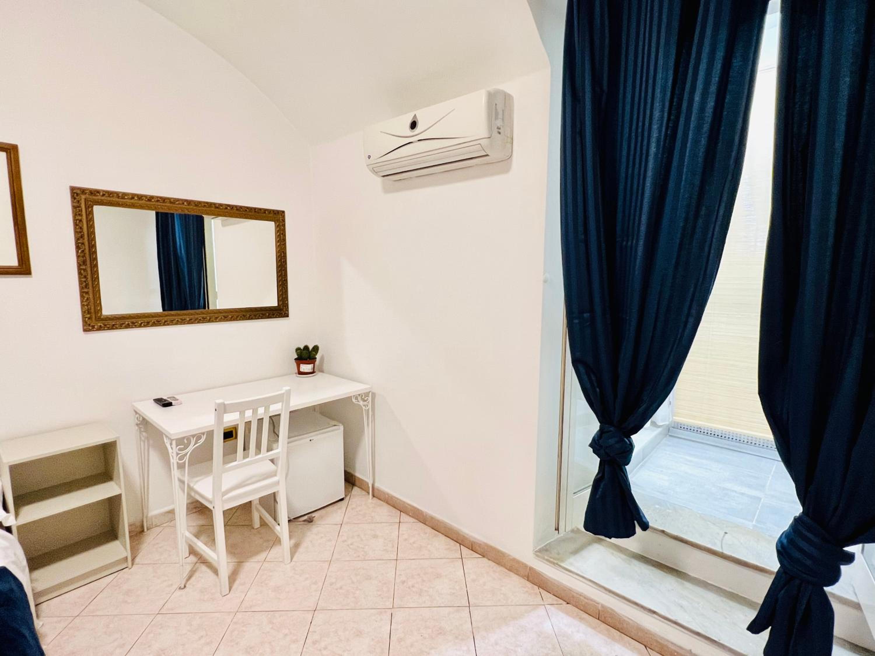 Classic Triple Room photo 3
