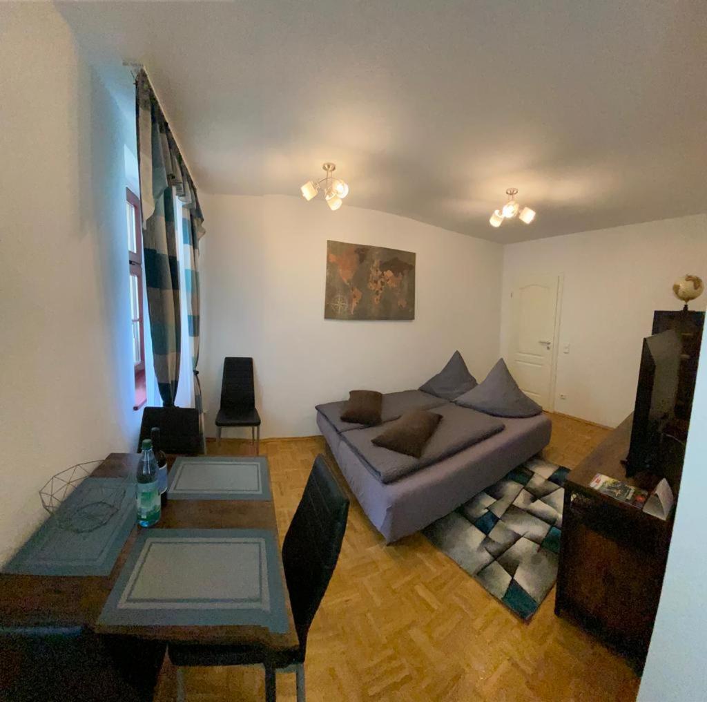 One-Bedroom Apartment - Photo 1