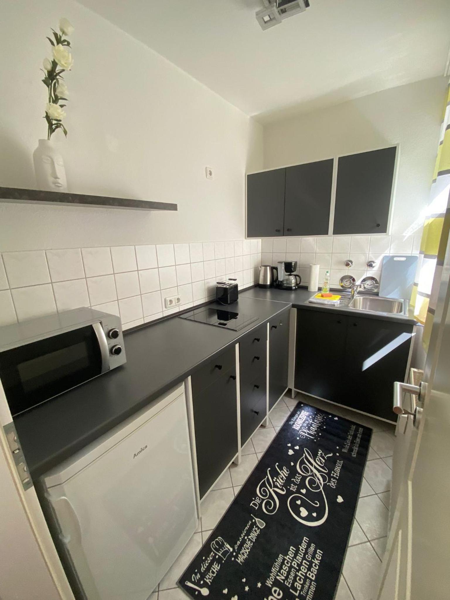 One-Bedroom Apartment - Photo 7