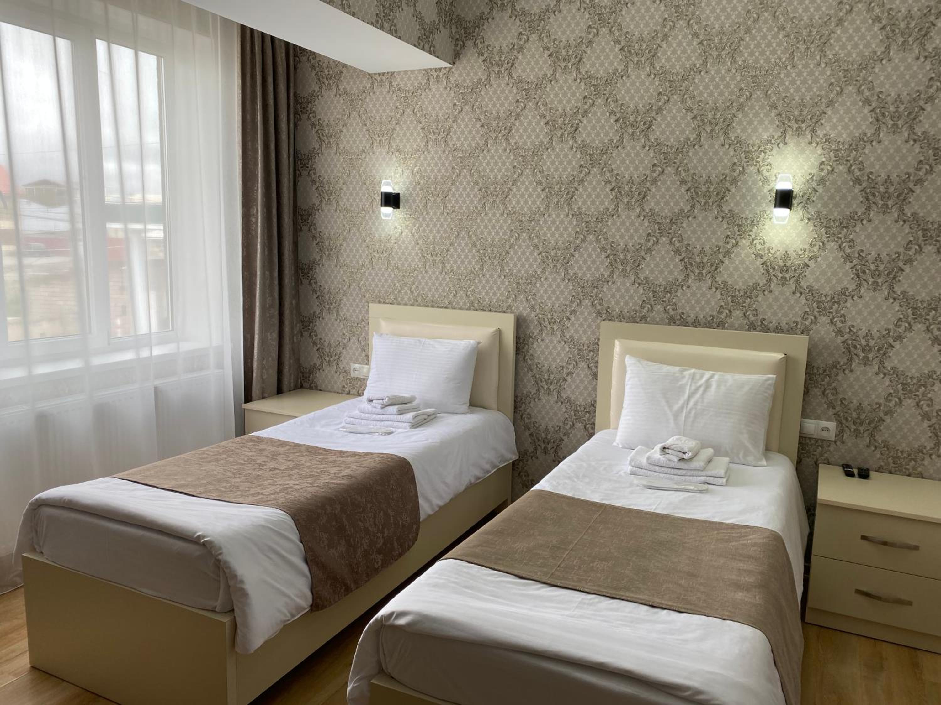 Triple Room with Private Bathroom photo 1