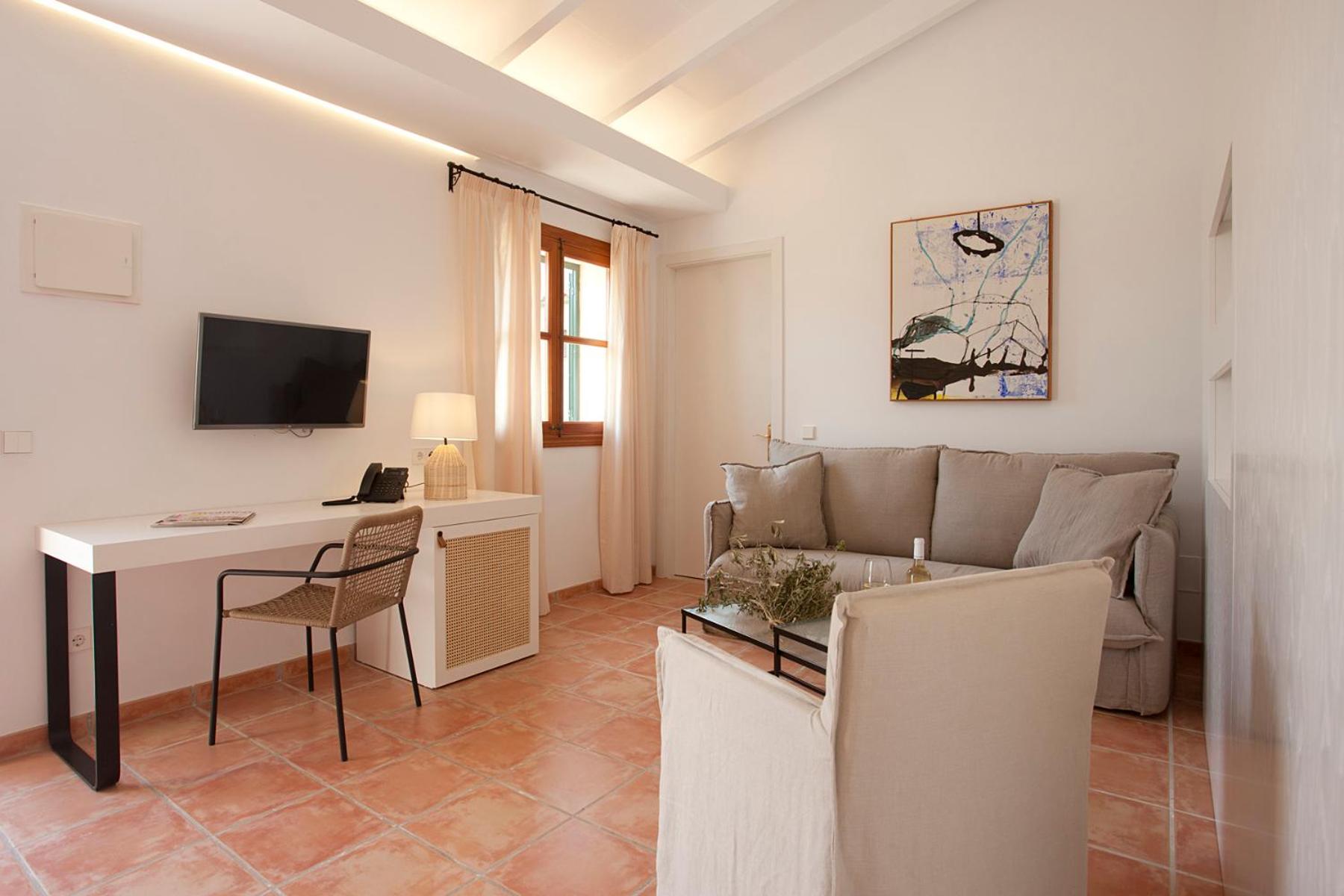 Suite Junior con Vista al Jardín