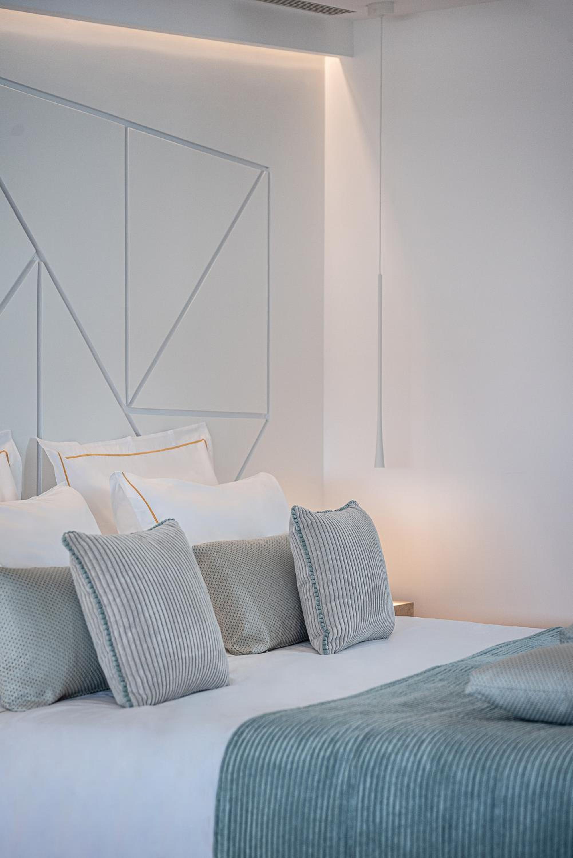 Deluxe Suite with Sea View and Private Pool