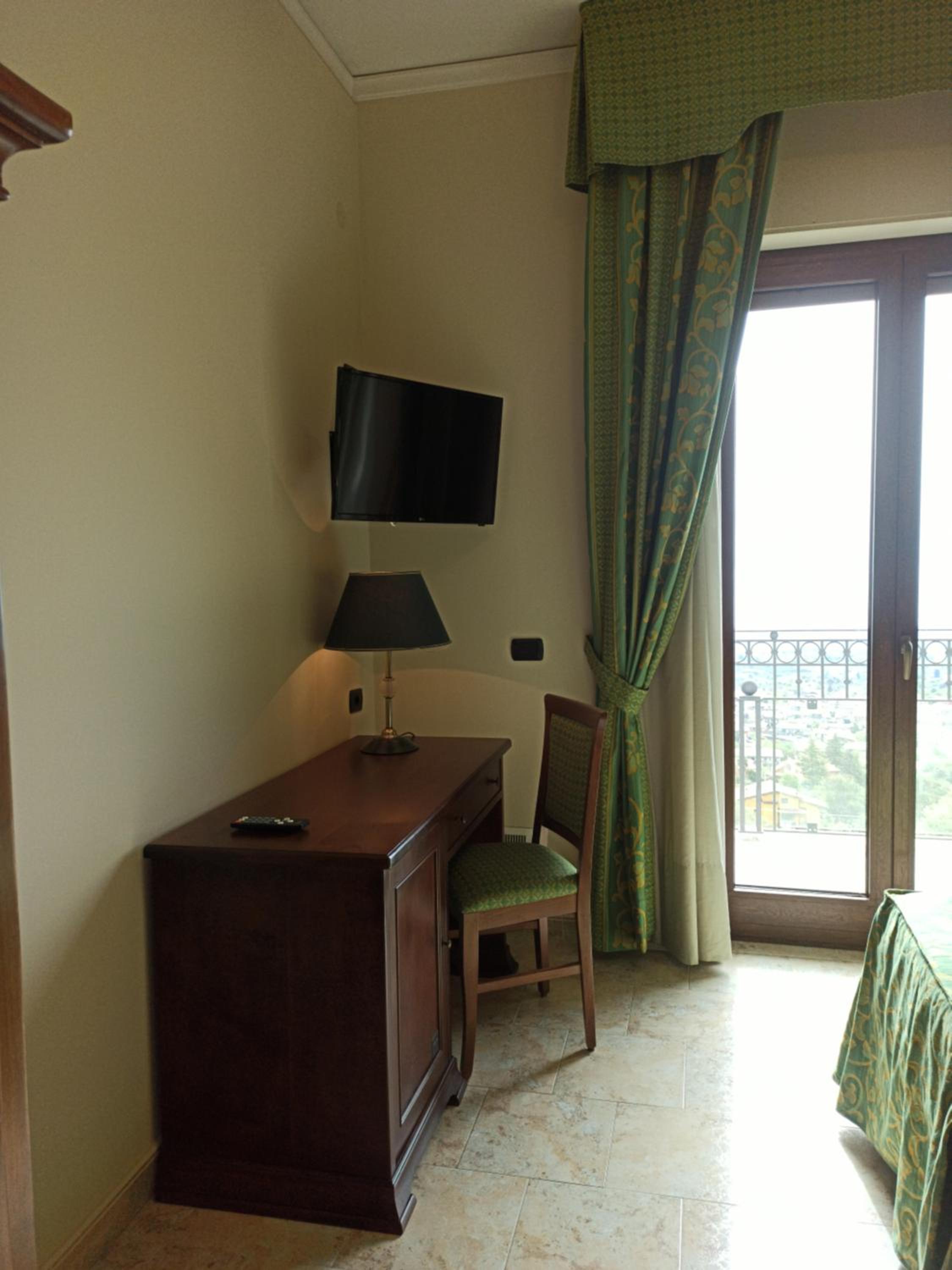 Double Room - Photo 3