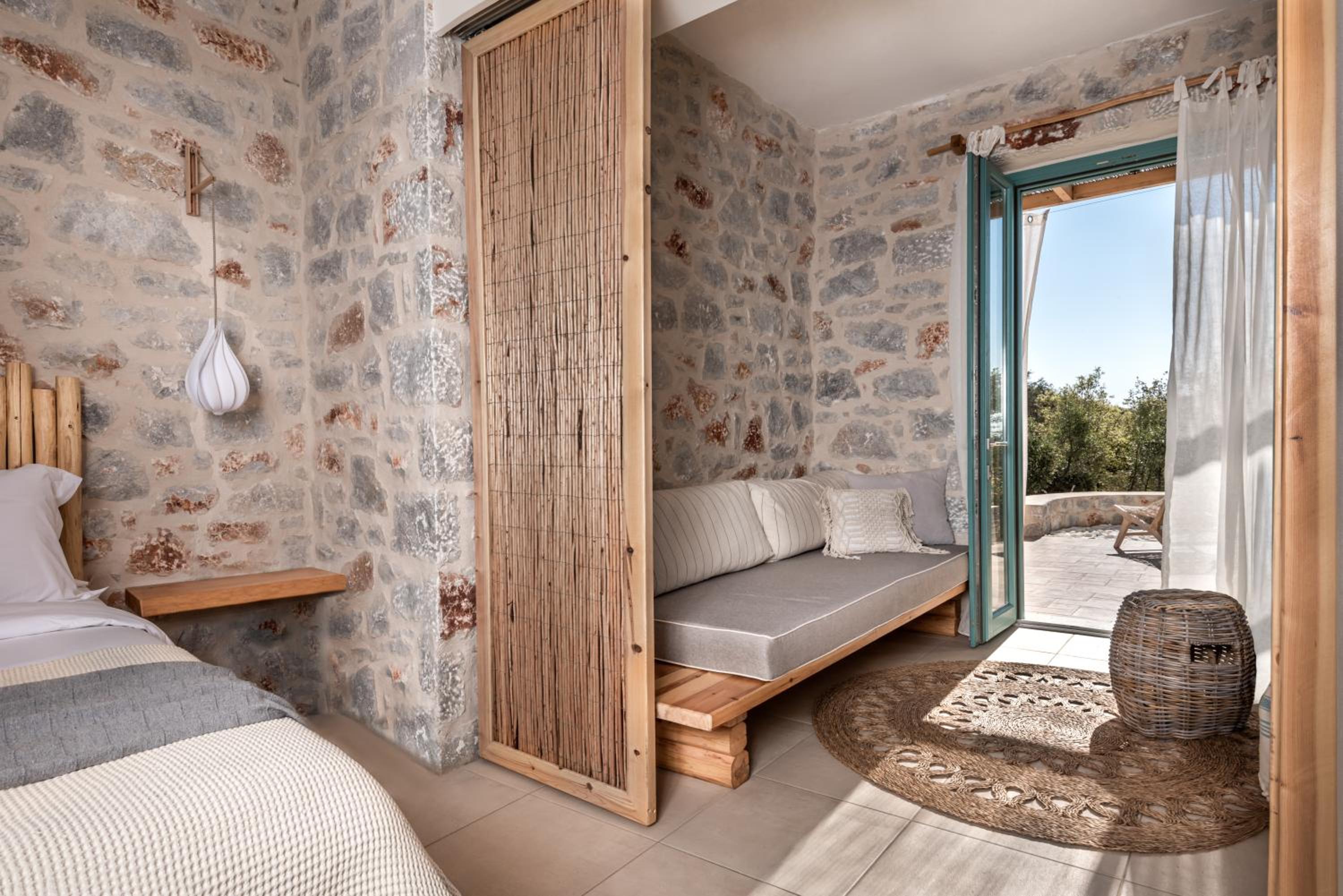 Superior Room with Garden and Sea View