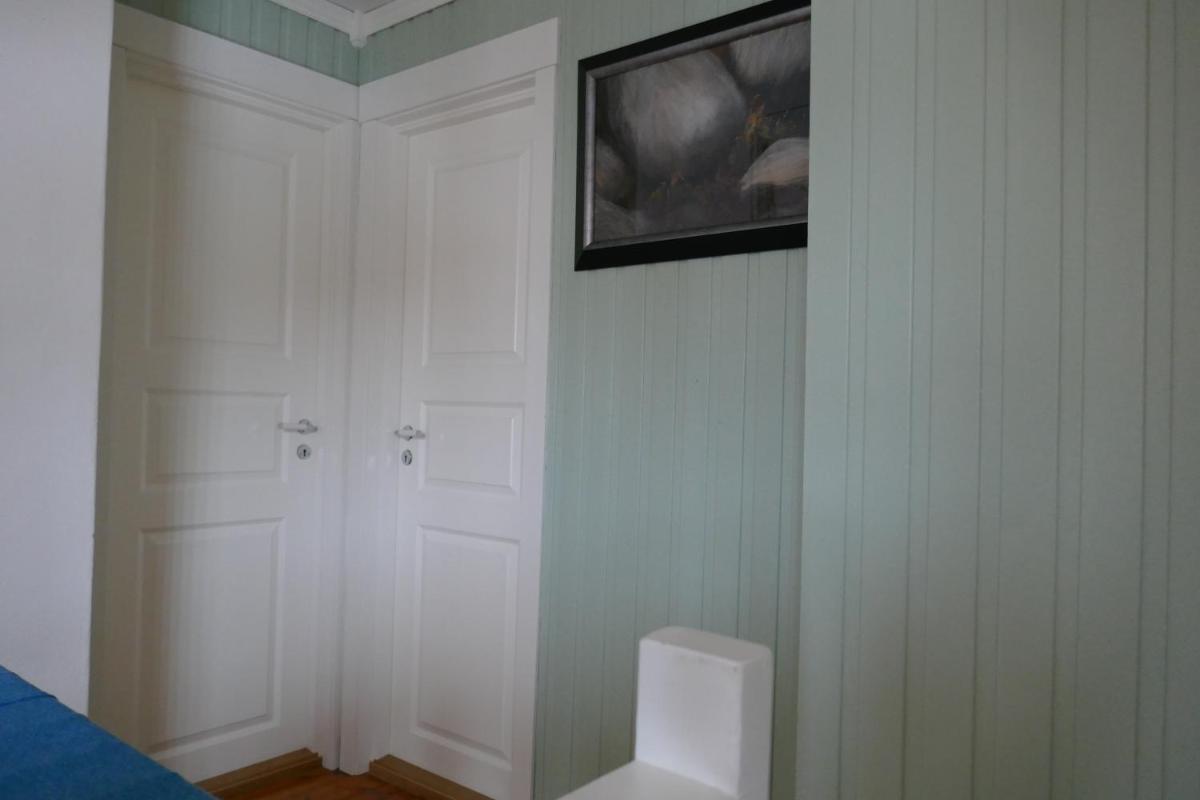 Three-Bedroom House - Photo 14