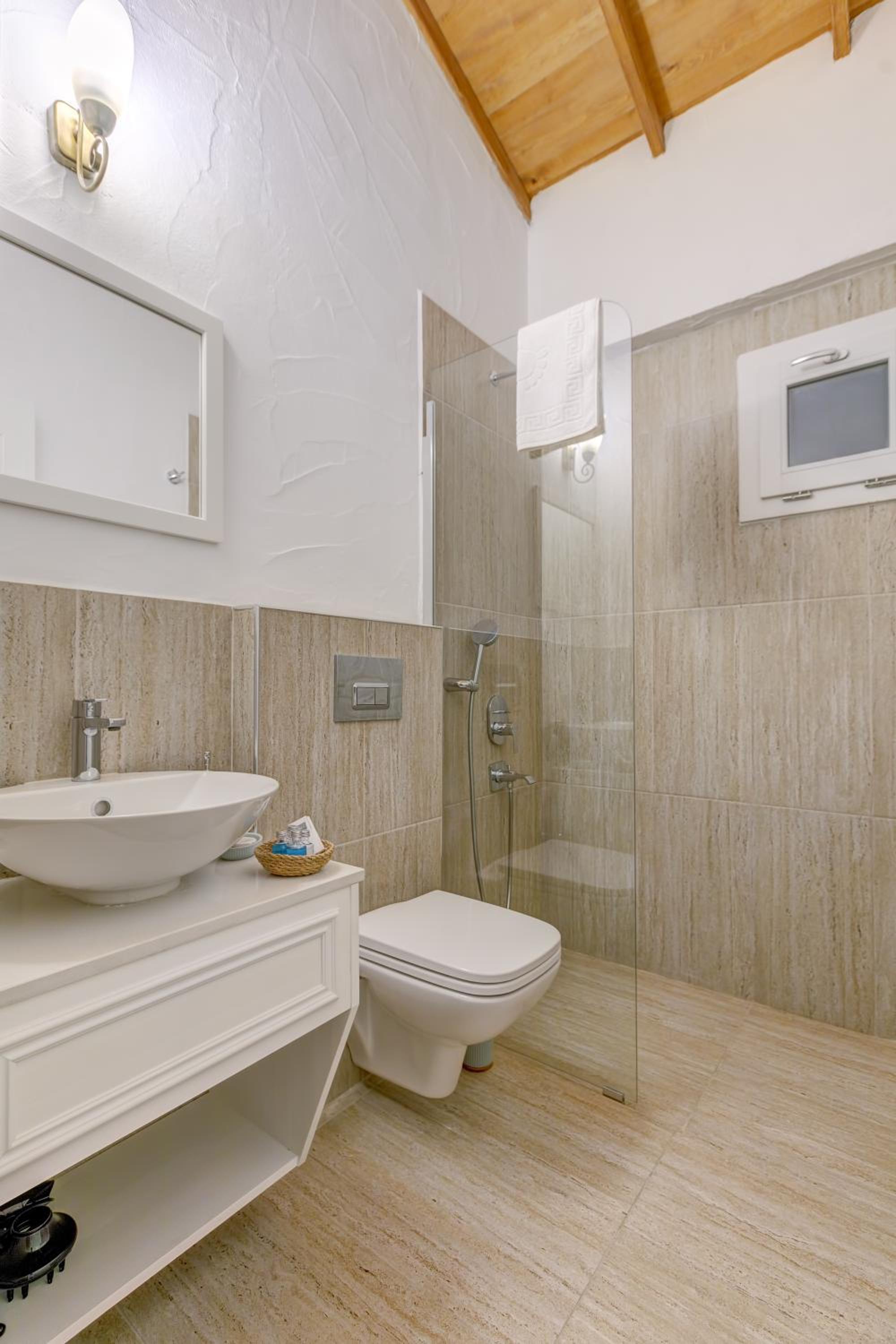 Standard Double Room - Photo 2