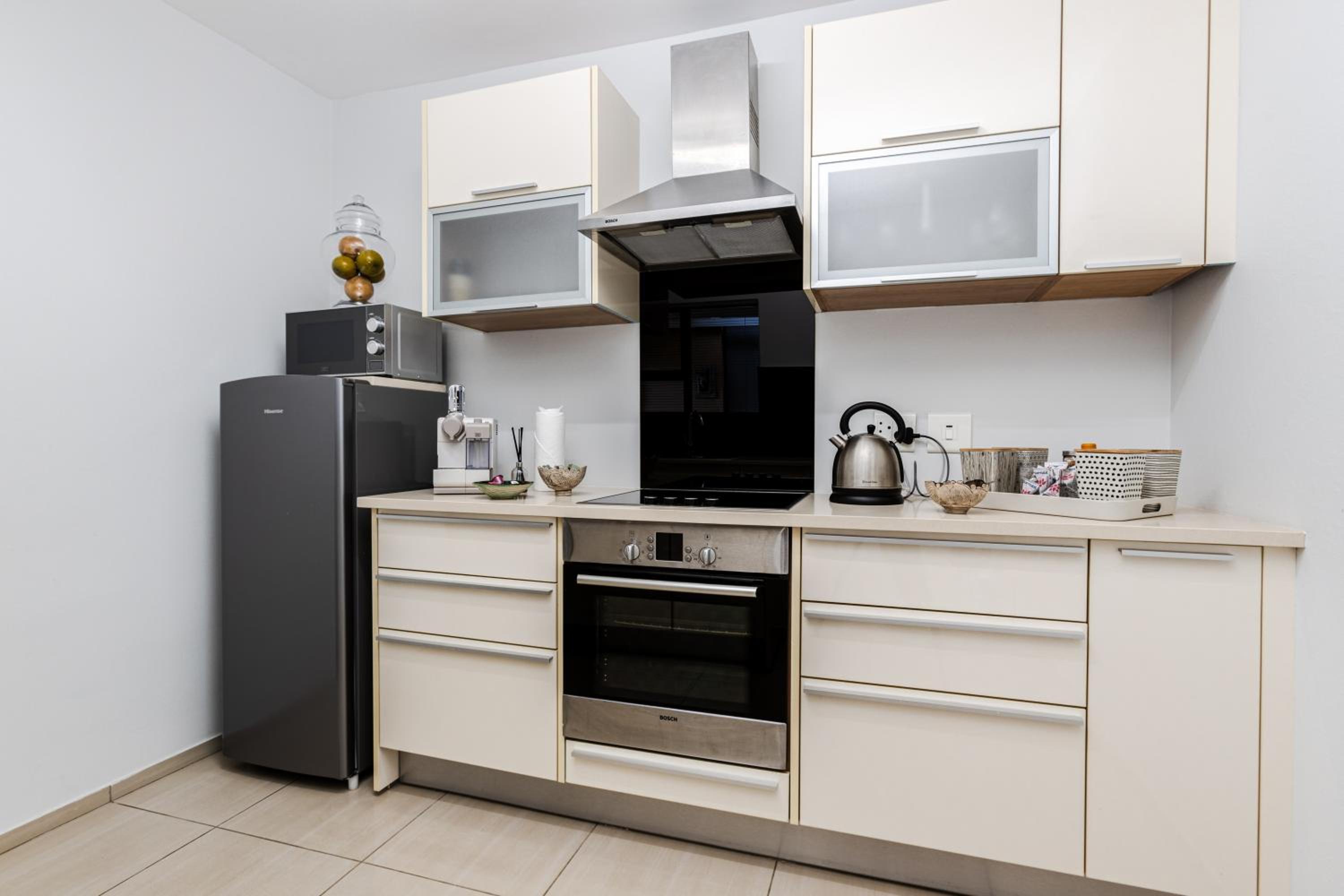 Deluxe Queen Suite - Photo 66