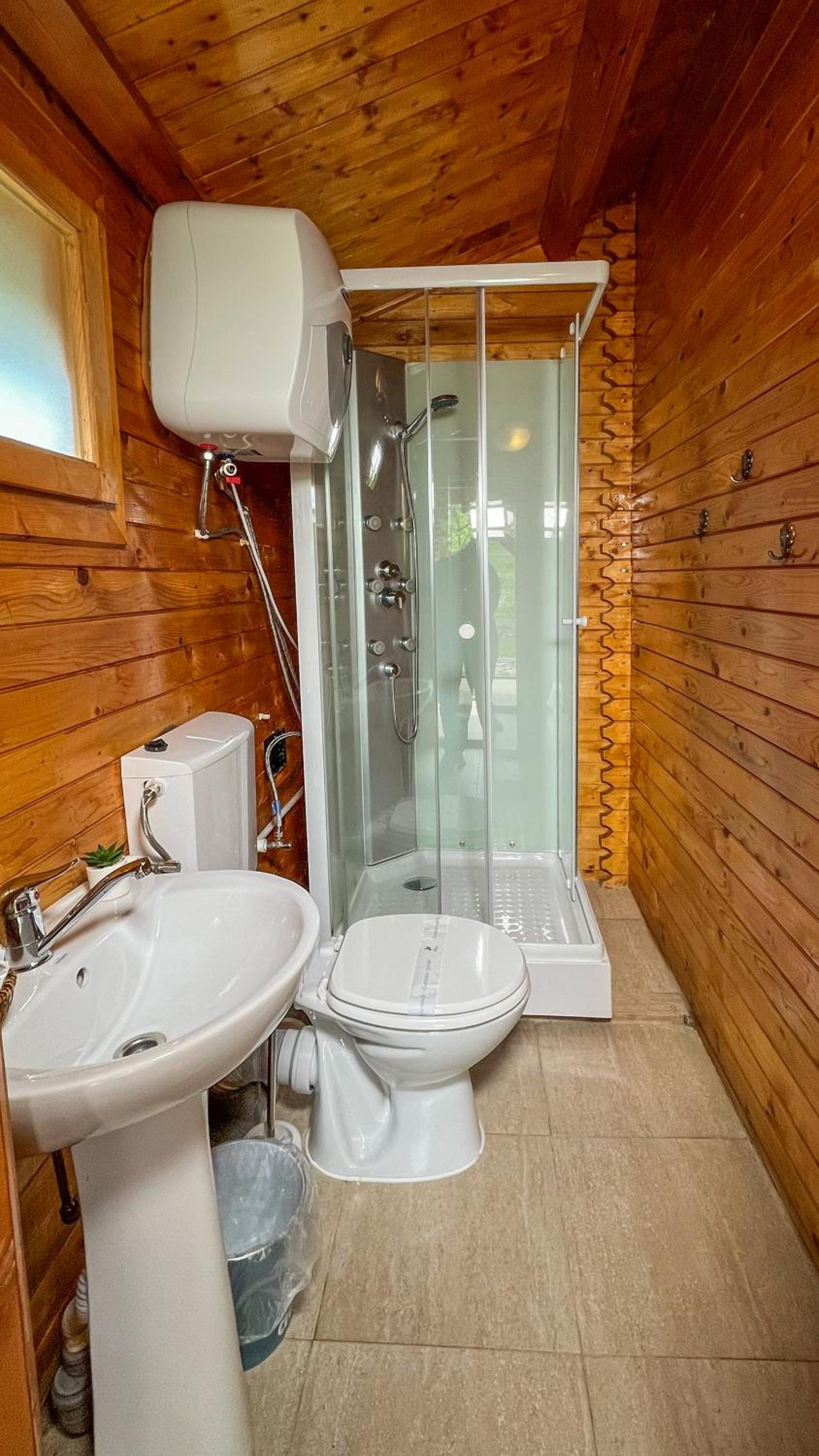 Triple Room with Private Bathroom photo 2