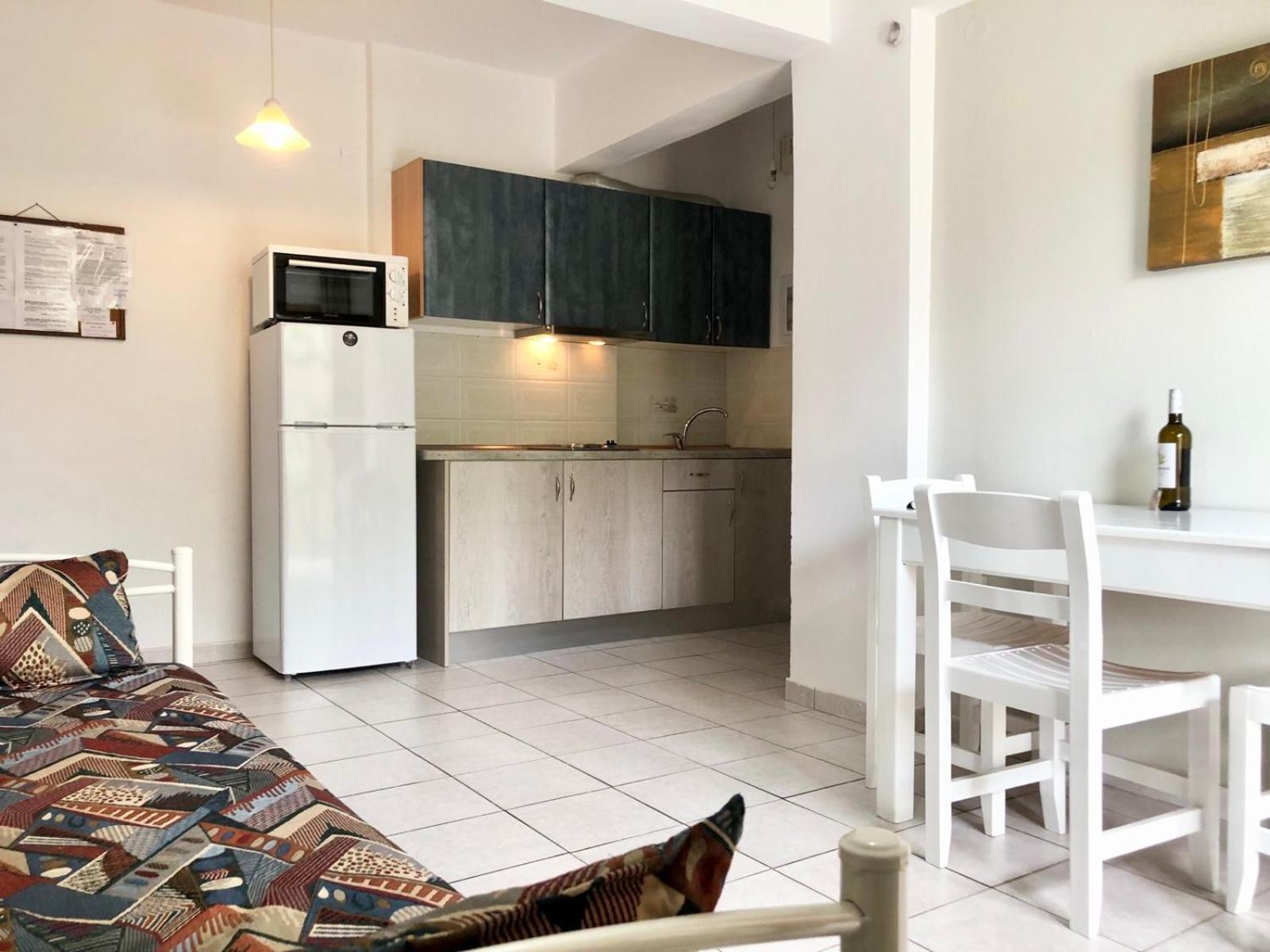 One-Bedroom Apartment - Photo 12