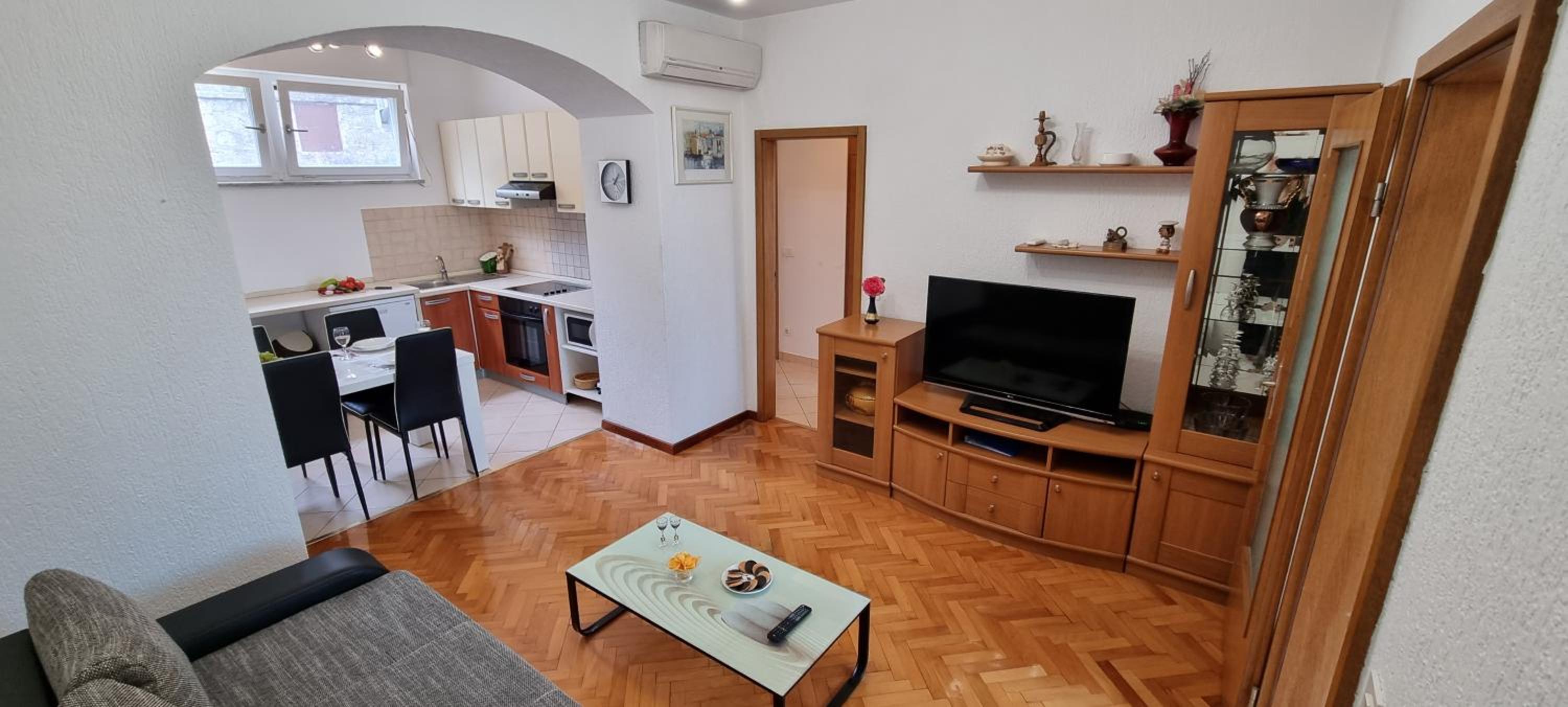 Apartment with Terrace photo 1