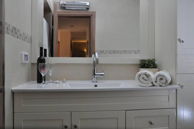 Two-Bedroom Apartment photo 3